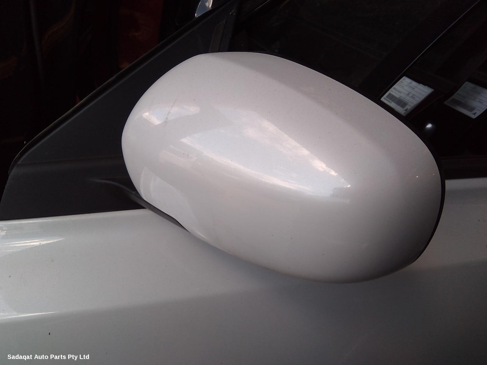Suzuki Vitara Left Door Mirror