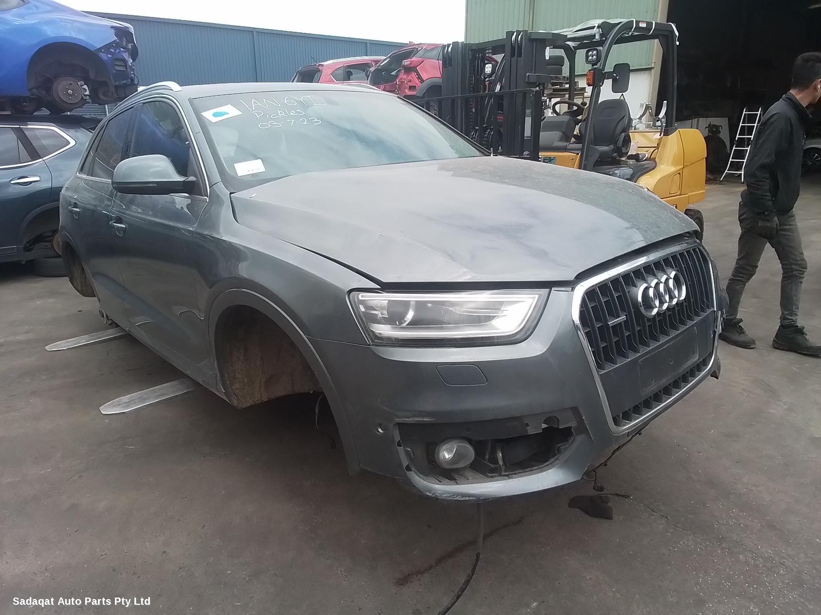 Audi Q3 Right Headlamp