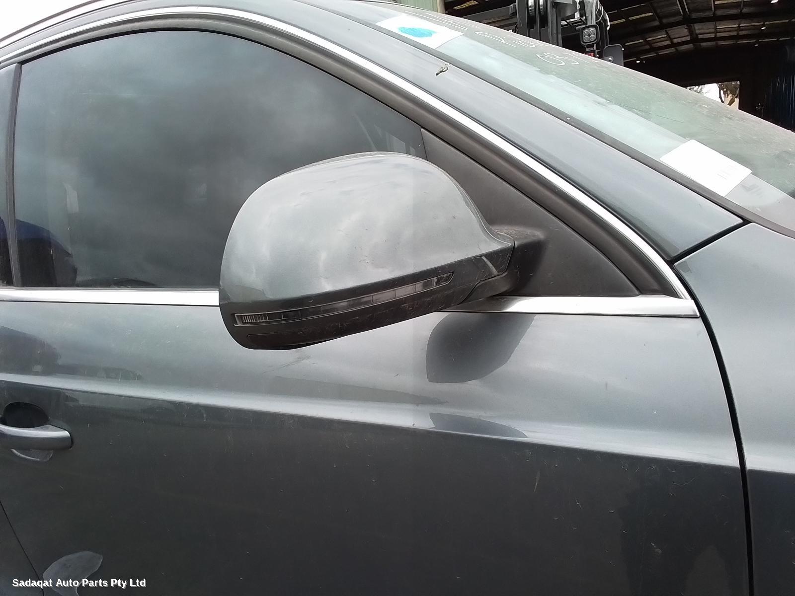 Audi Q3 Right Headlamp