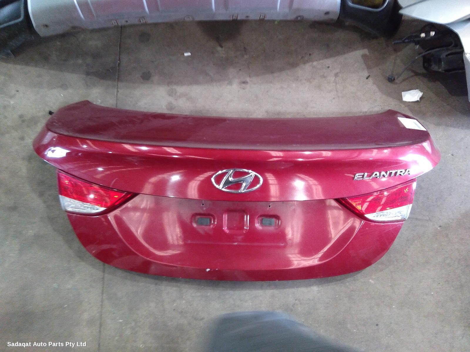 Hyundai Elantra Bootlid/tailgate