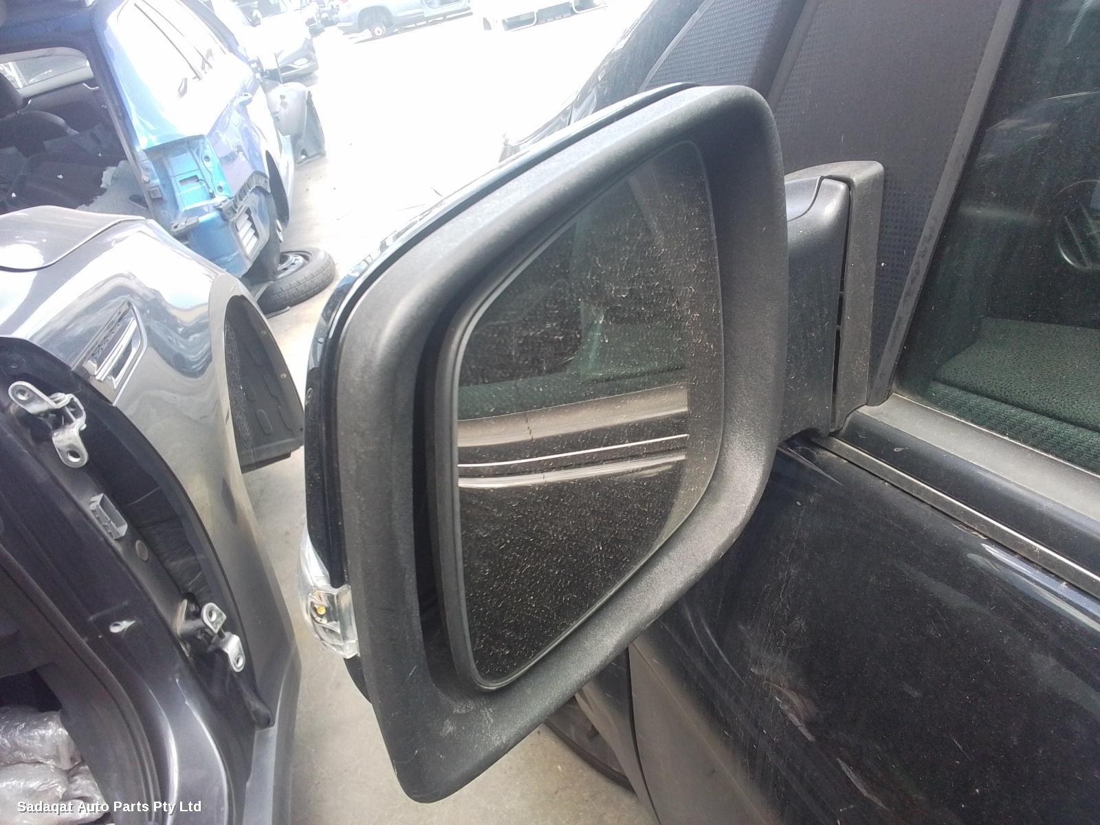 Mercedes B Class Right Door Mirror