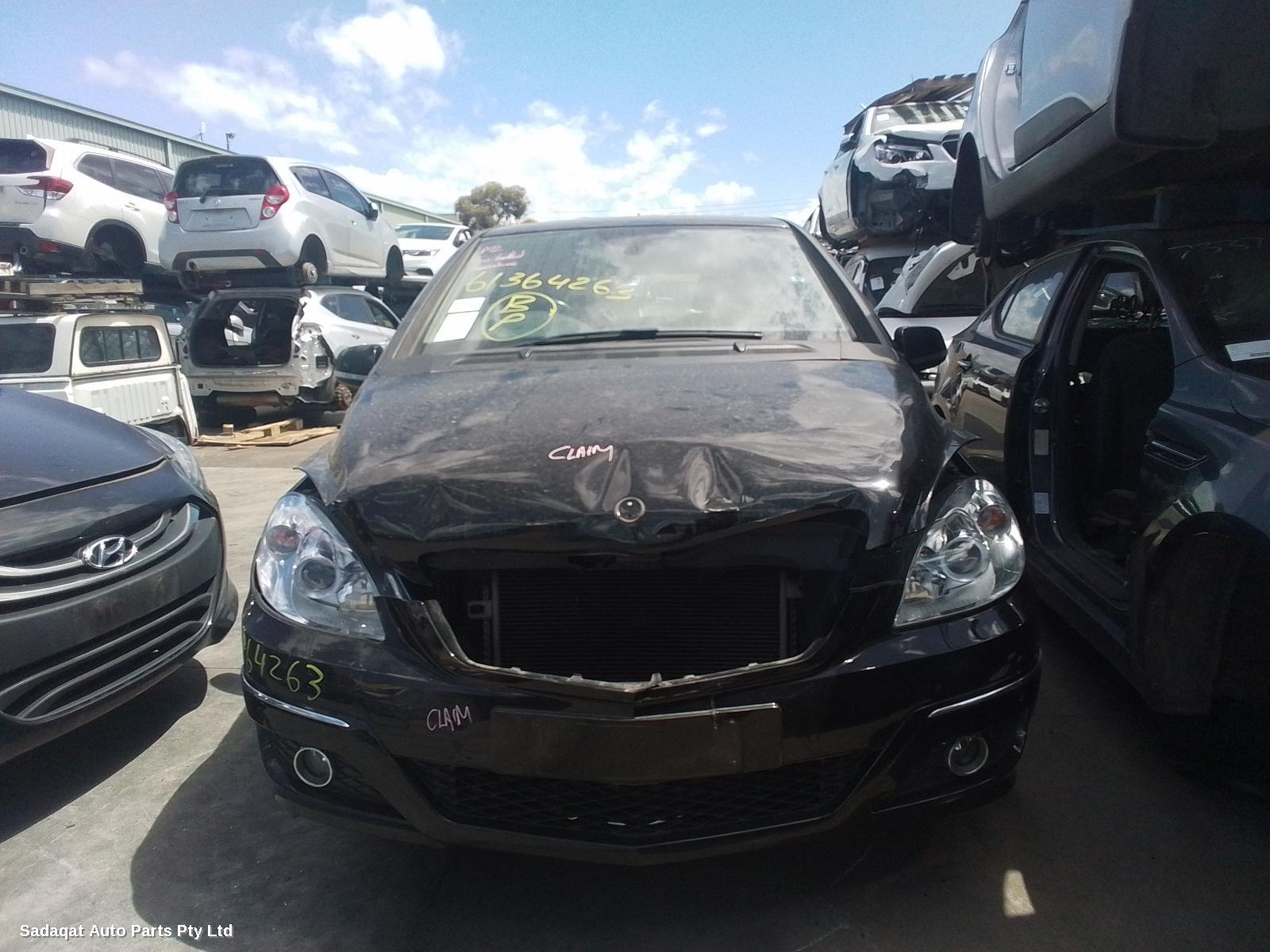 Mercedes B Class Left Headlamp