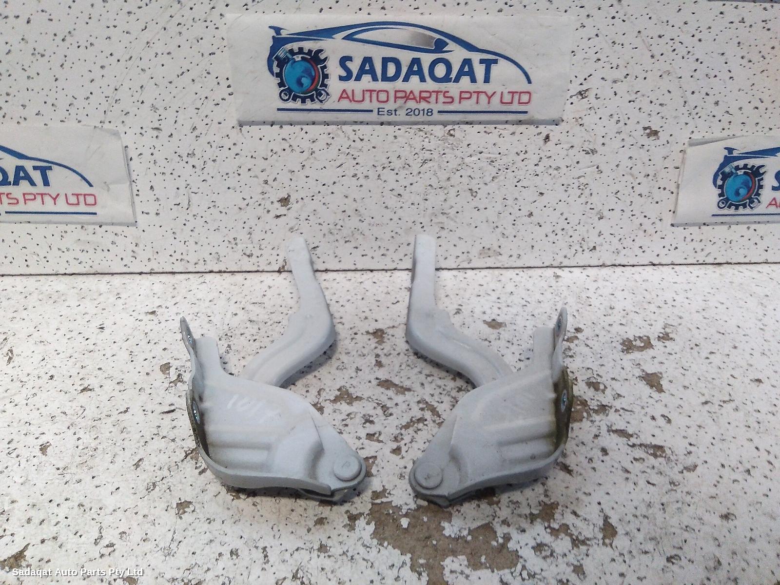 Hyundai Kona Bonnet Hinge/strut