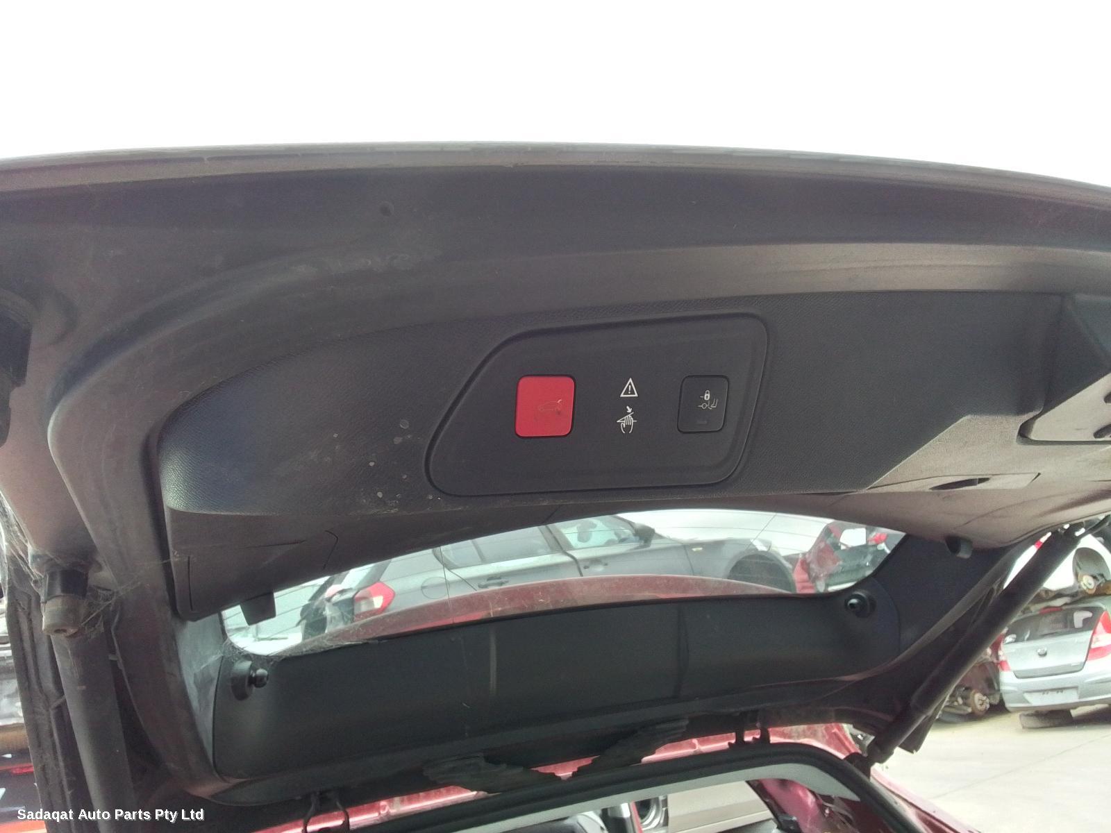 Peugeot 3008 Bootlid/tailgate