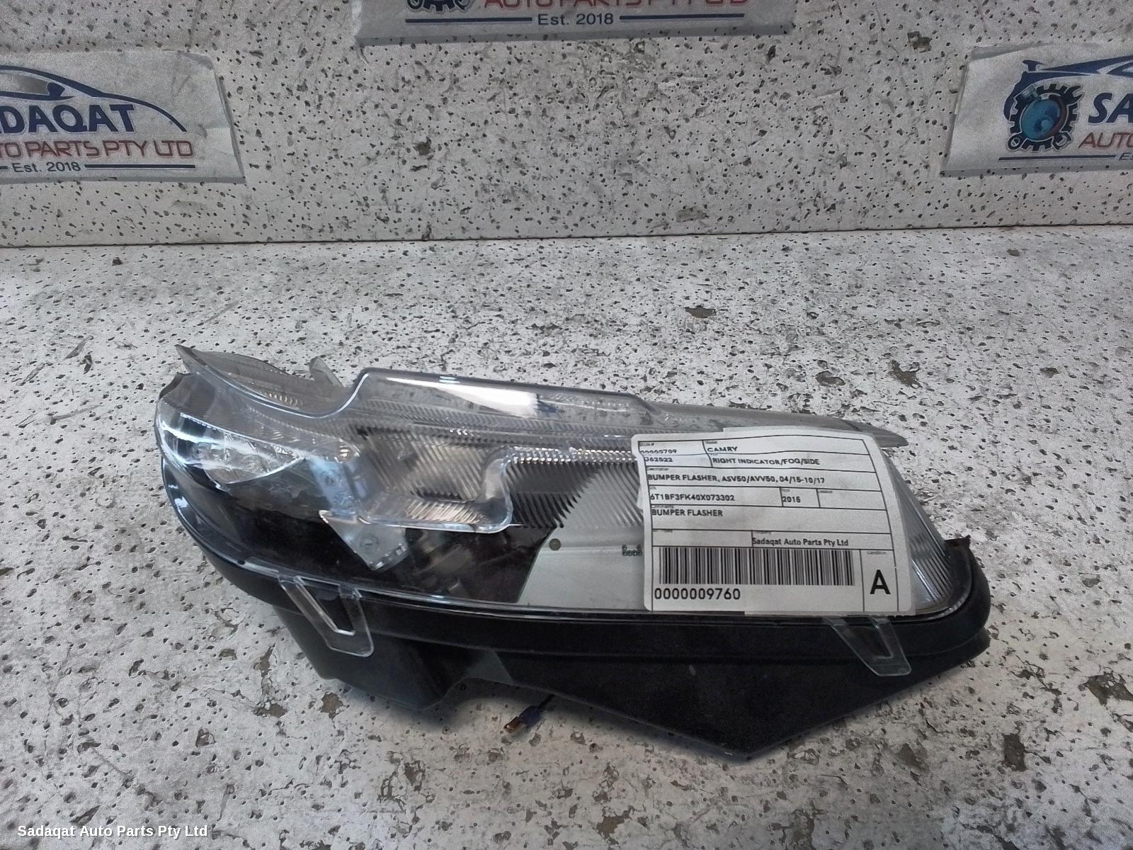 Toyota Camry Right Indicator/fog/side