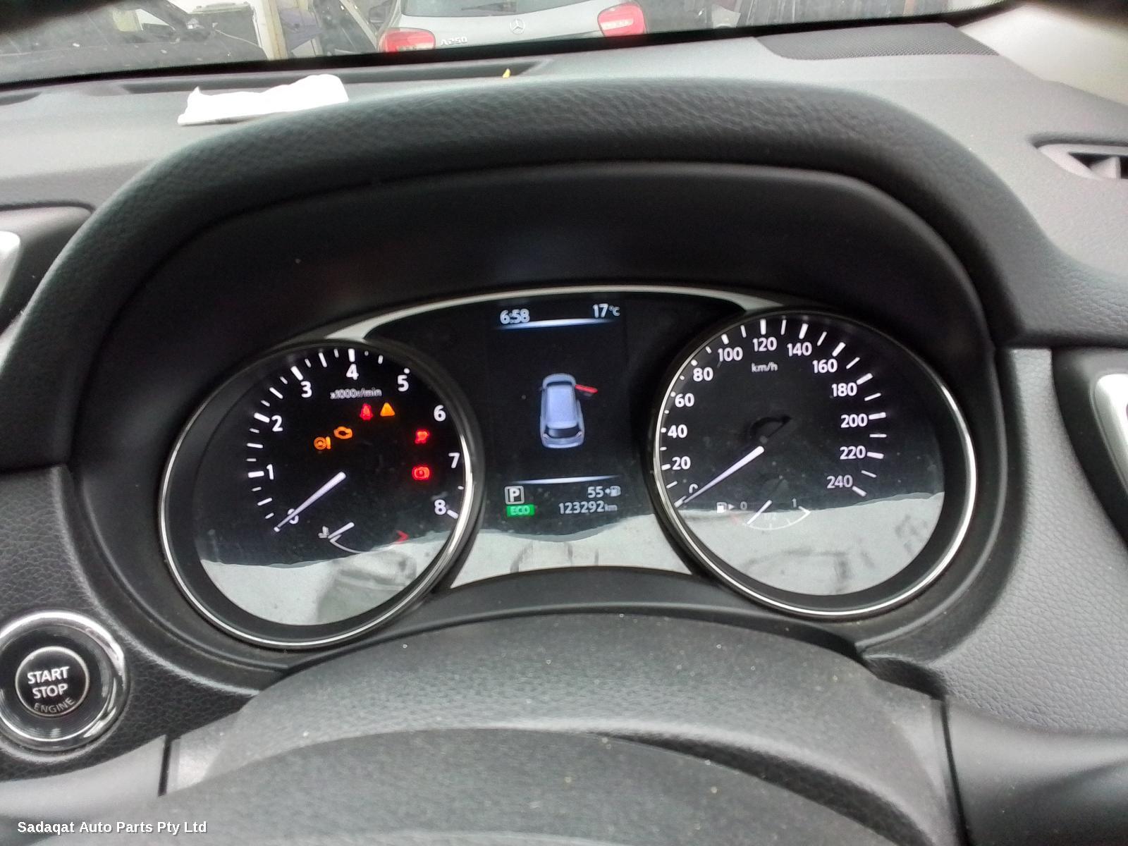 Nissan Xtrail Left Door Mirror