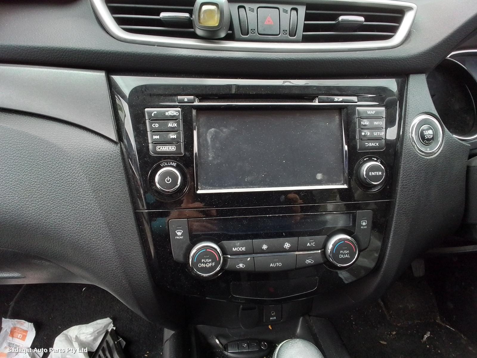 Nissan Xtrail Left Door Mirror