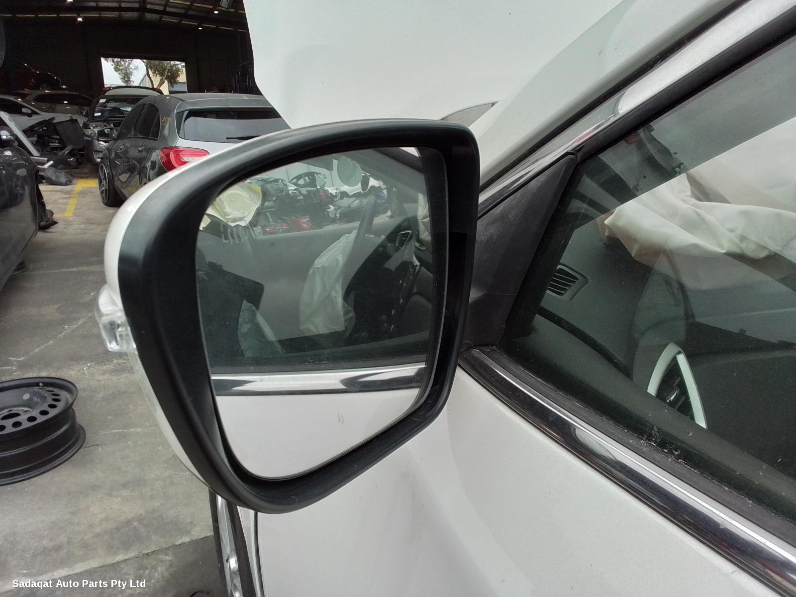 Nissan Xtrail Left Door Mirror
