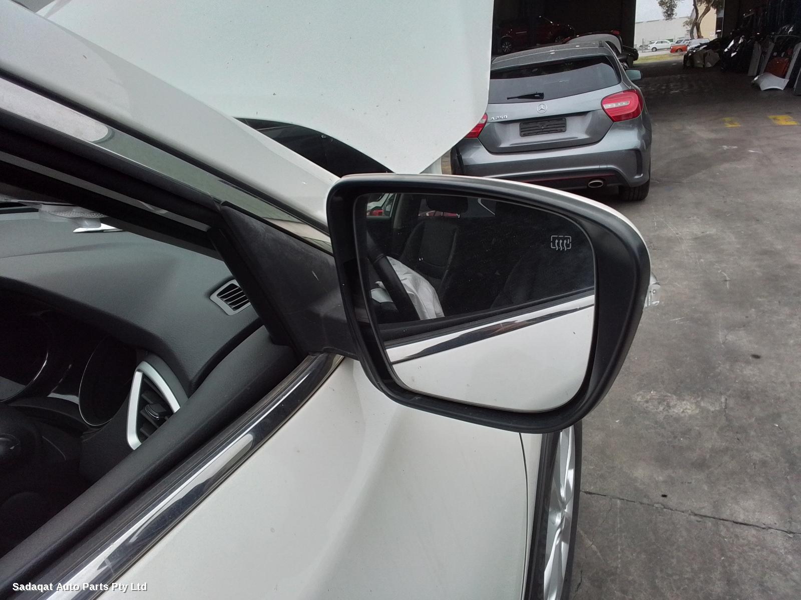 Nissan Xtrail Left Door Mirror