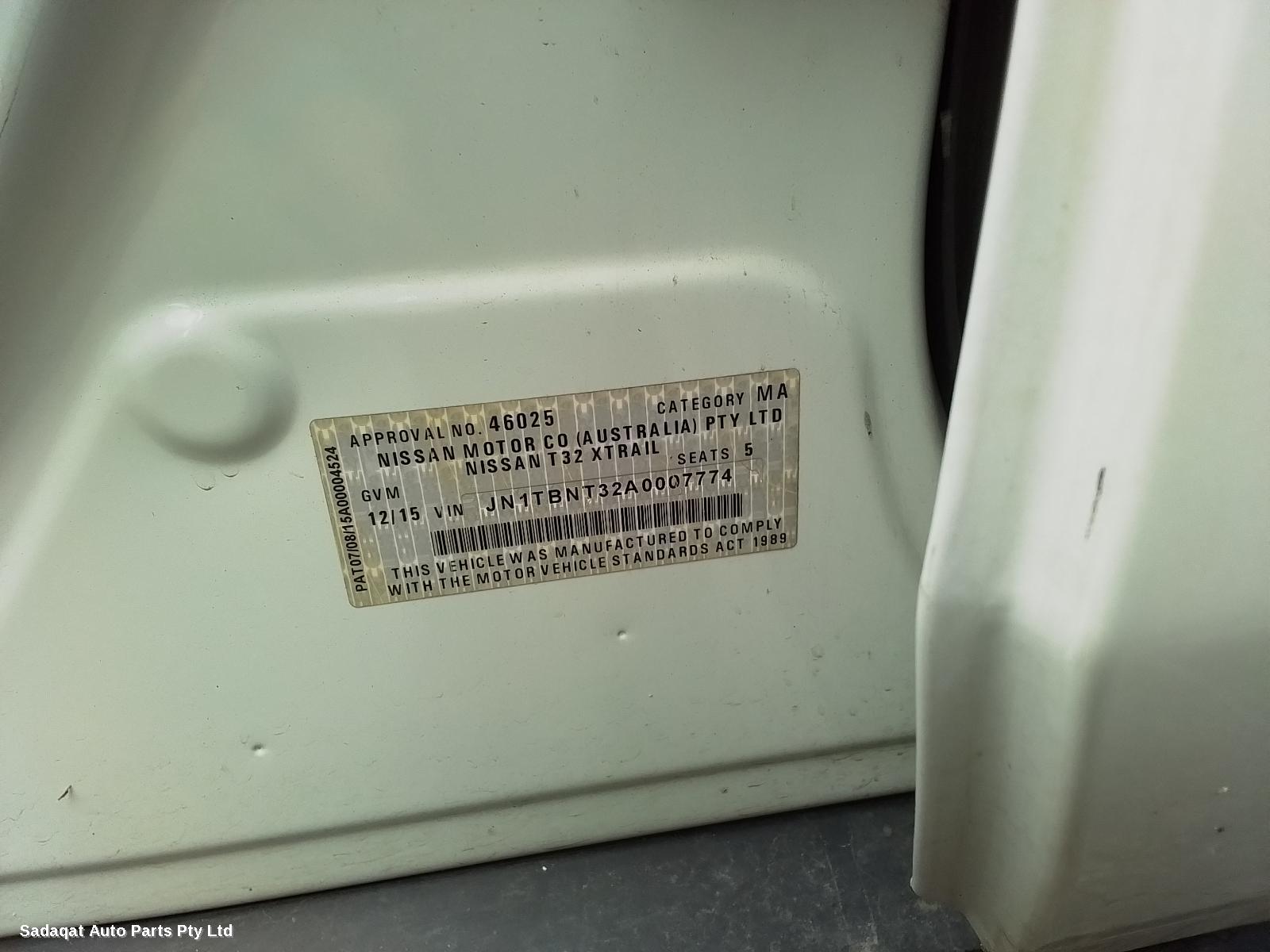 Nissan Xtrail Left Door Mirror