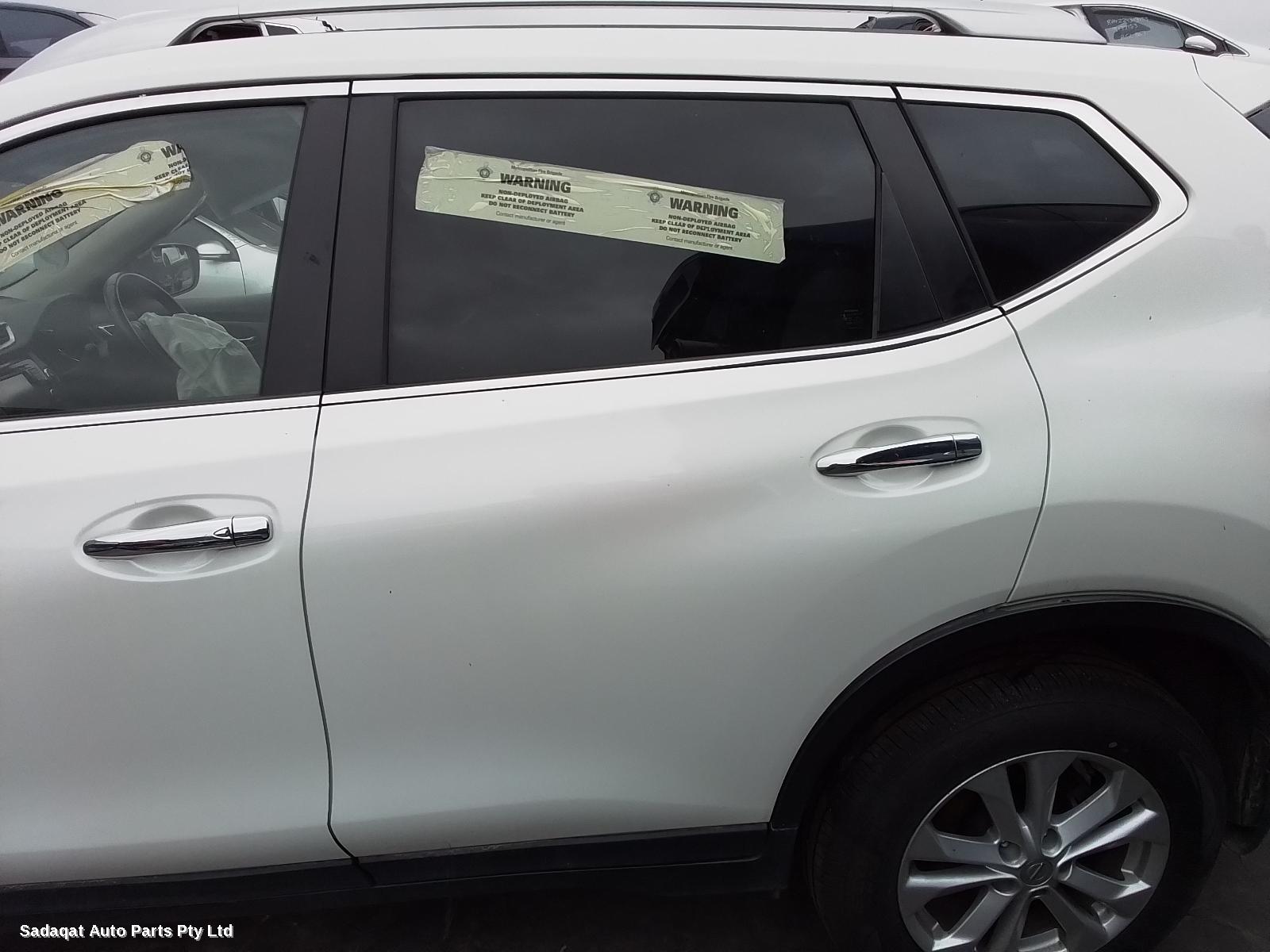 Nissan Xtrail Left Door Mirror