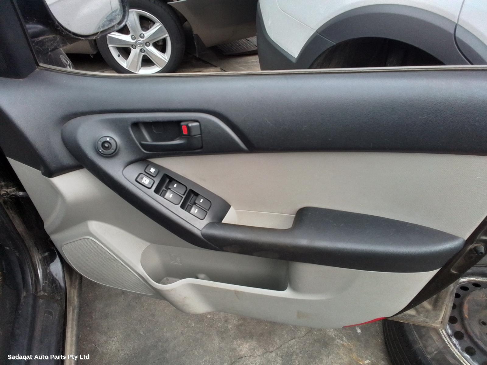 Kia Cerato Left Guard