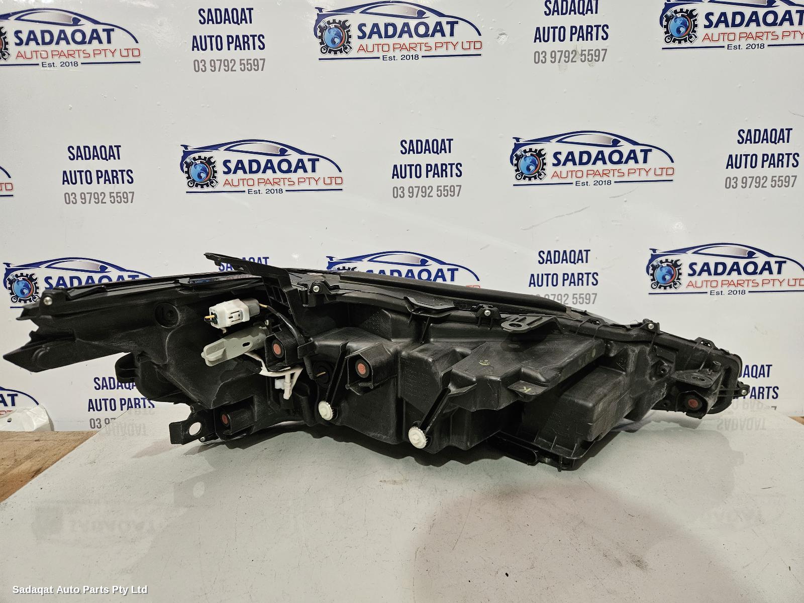 Lexus Es Series (13-) Left Headlamp