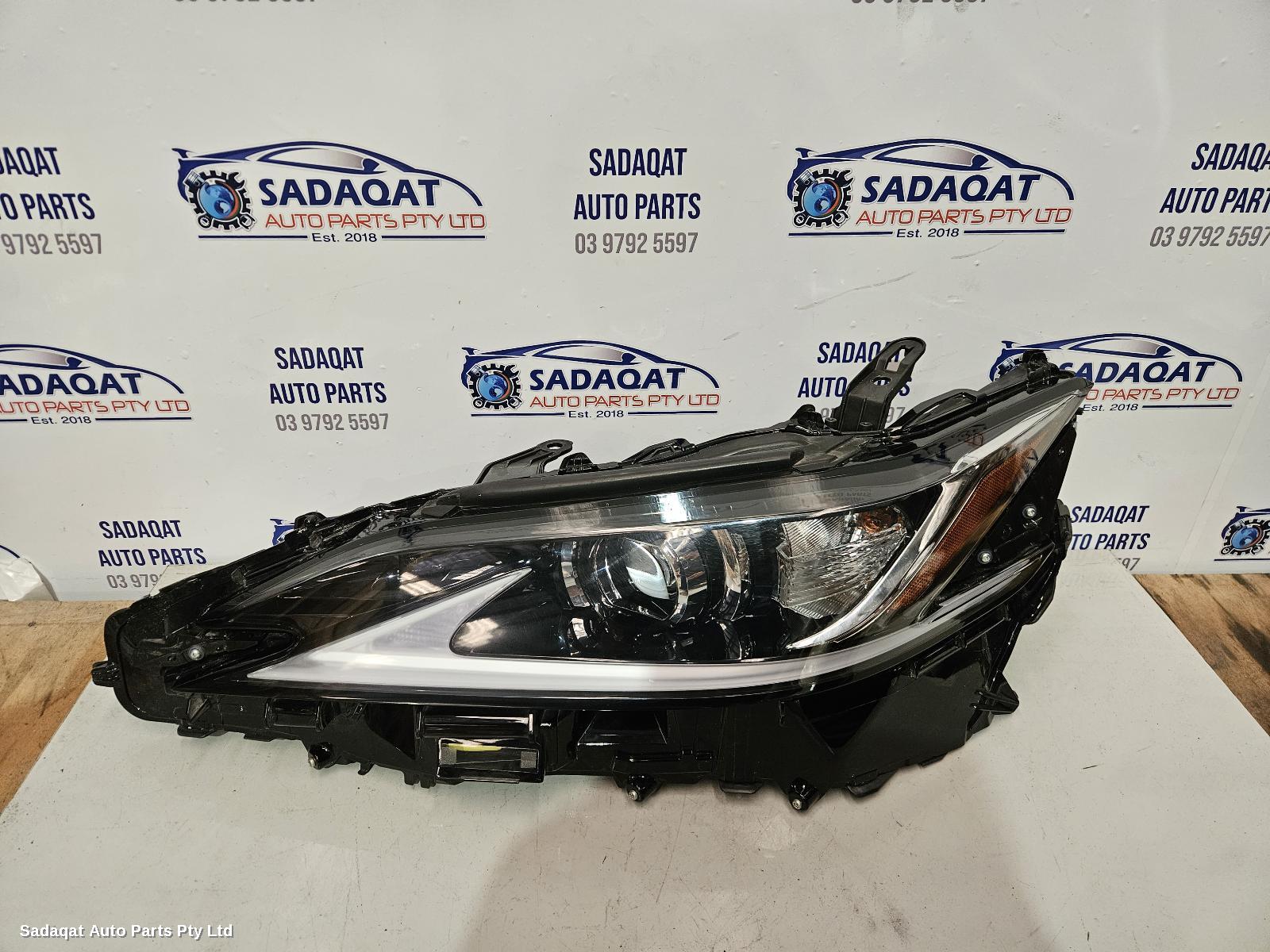 Lexus Es Series (13-) Left Headlamp