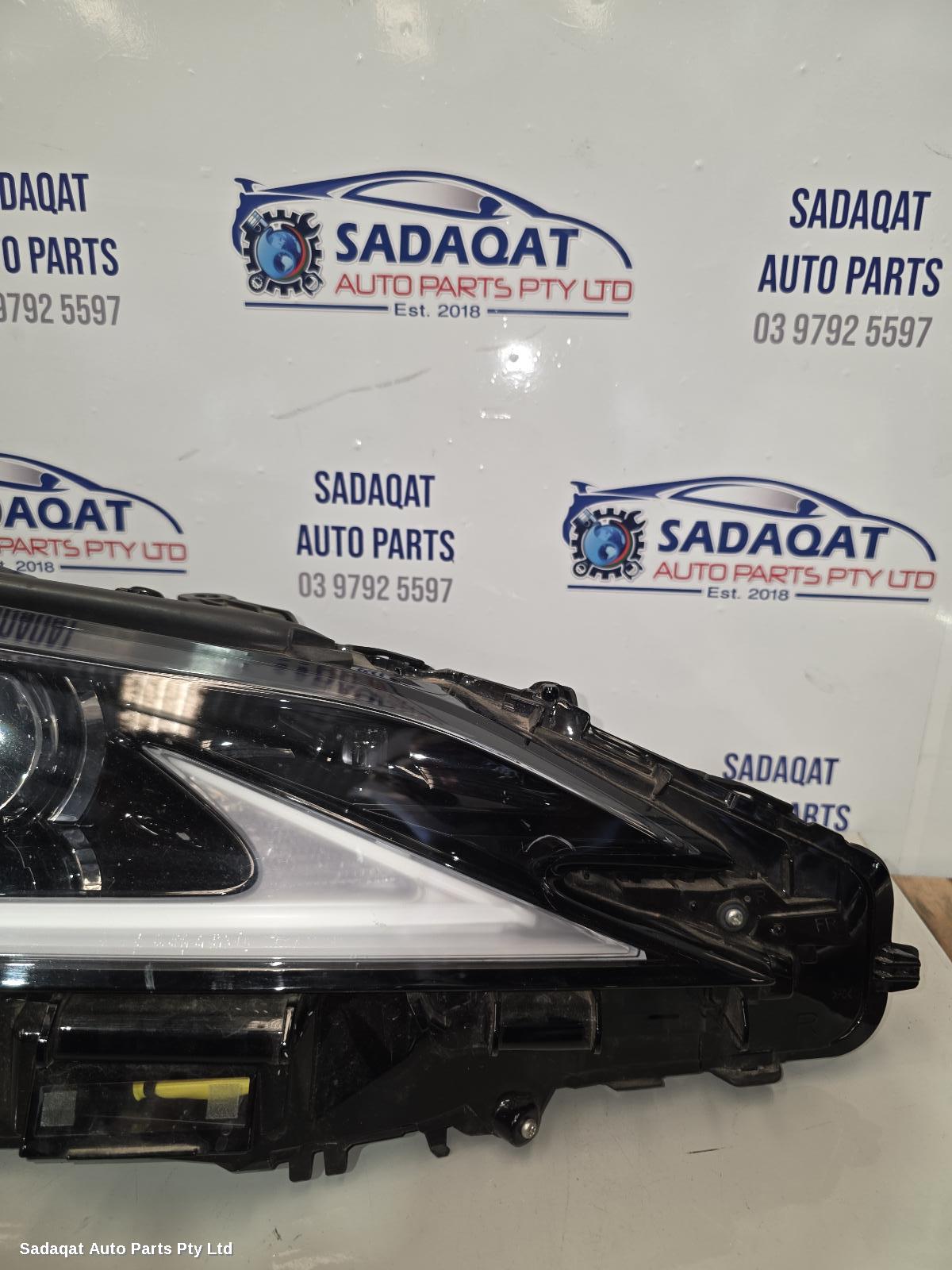 Lexus Es Series (13-) Right Headlamp