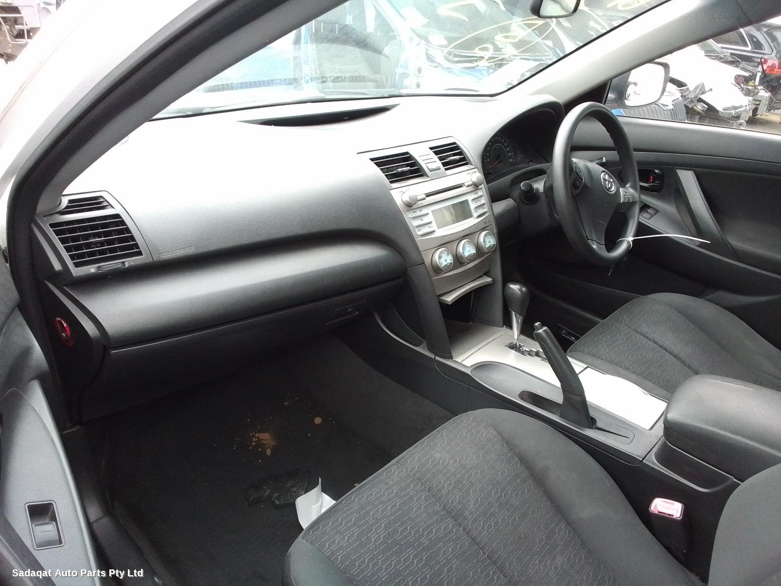 Toyota Camry Rear Garnish