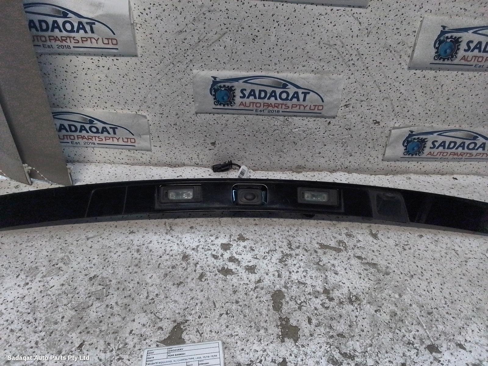 Land Rover Discovery Rear Garnish