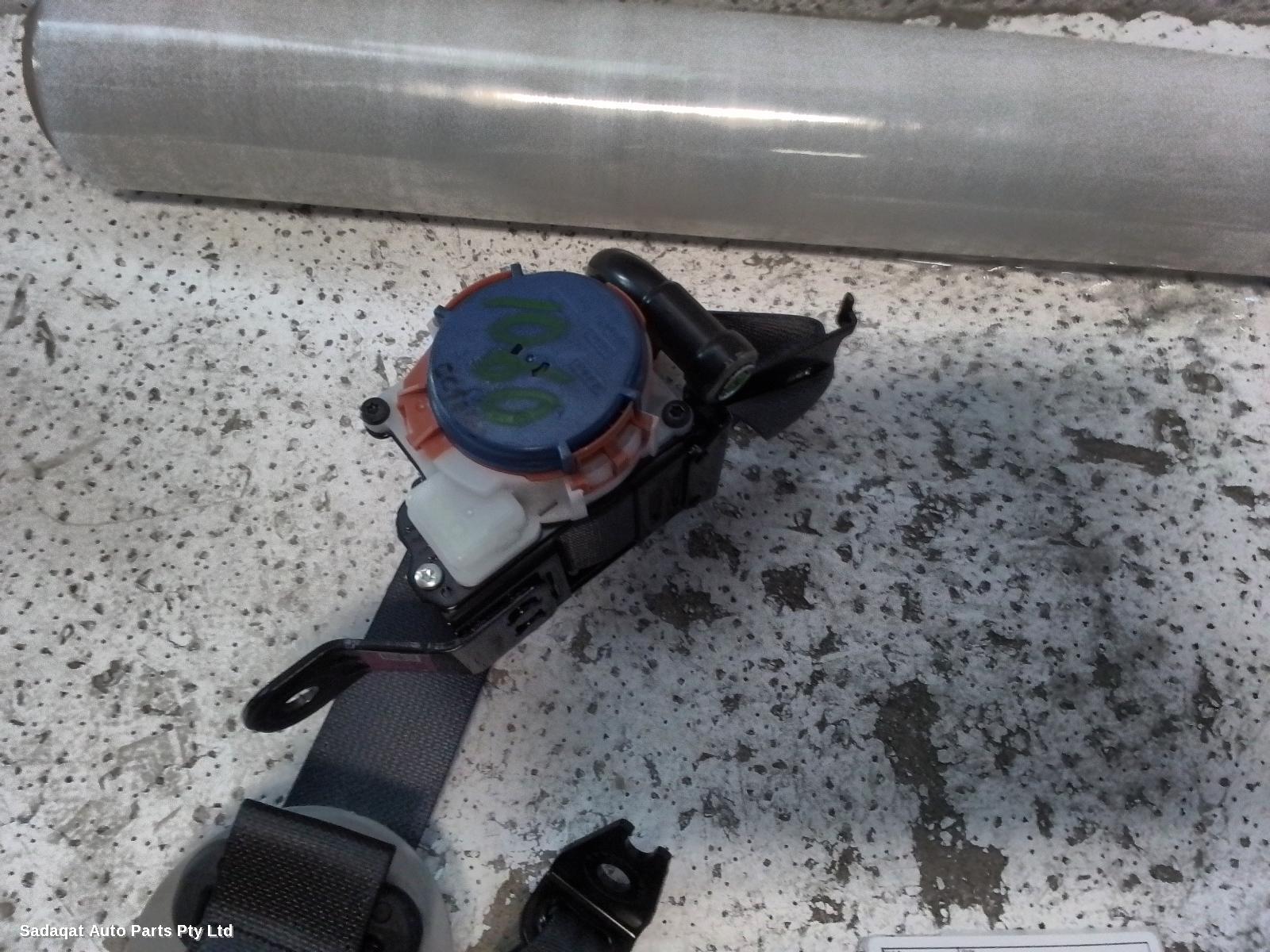 Kia Seltos Seatbelt/stalk