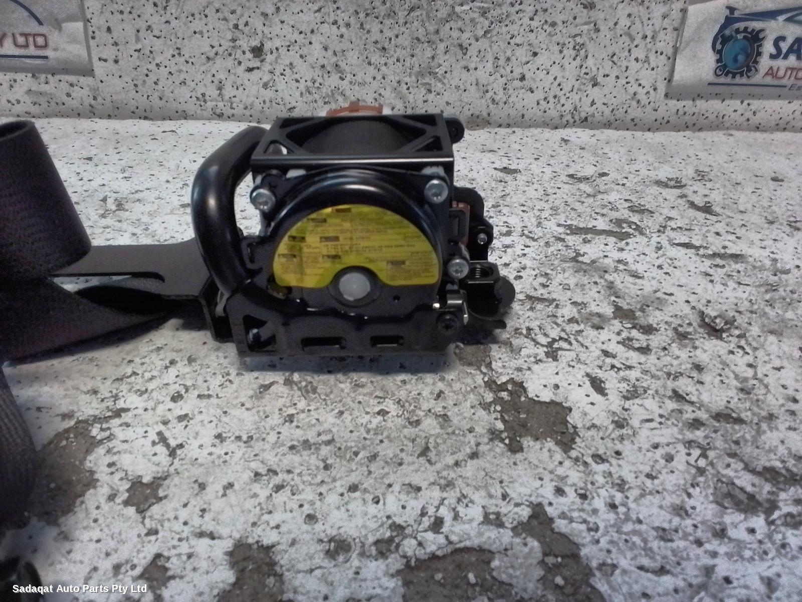 Kia Seltos Seatbelt/stalk