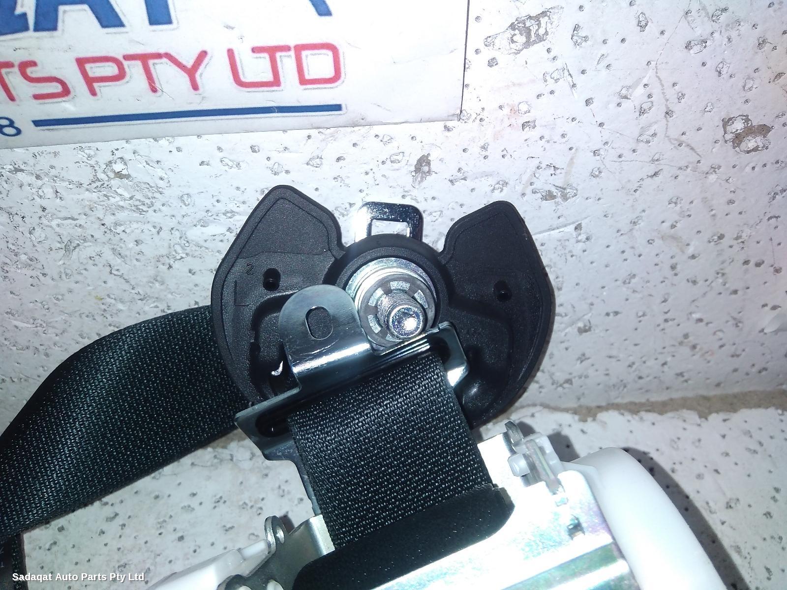 Toyota Corolla Seatbelt/stalk