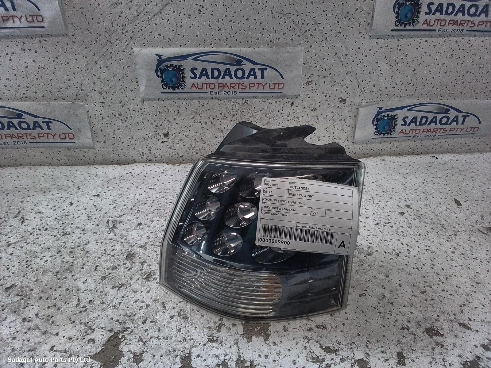 Mitsubishi Outlander Right Taillight