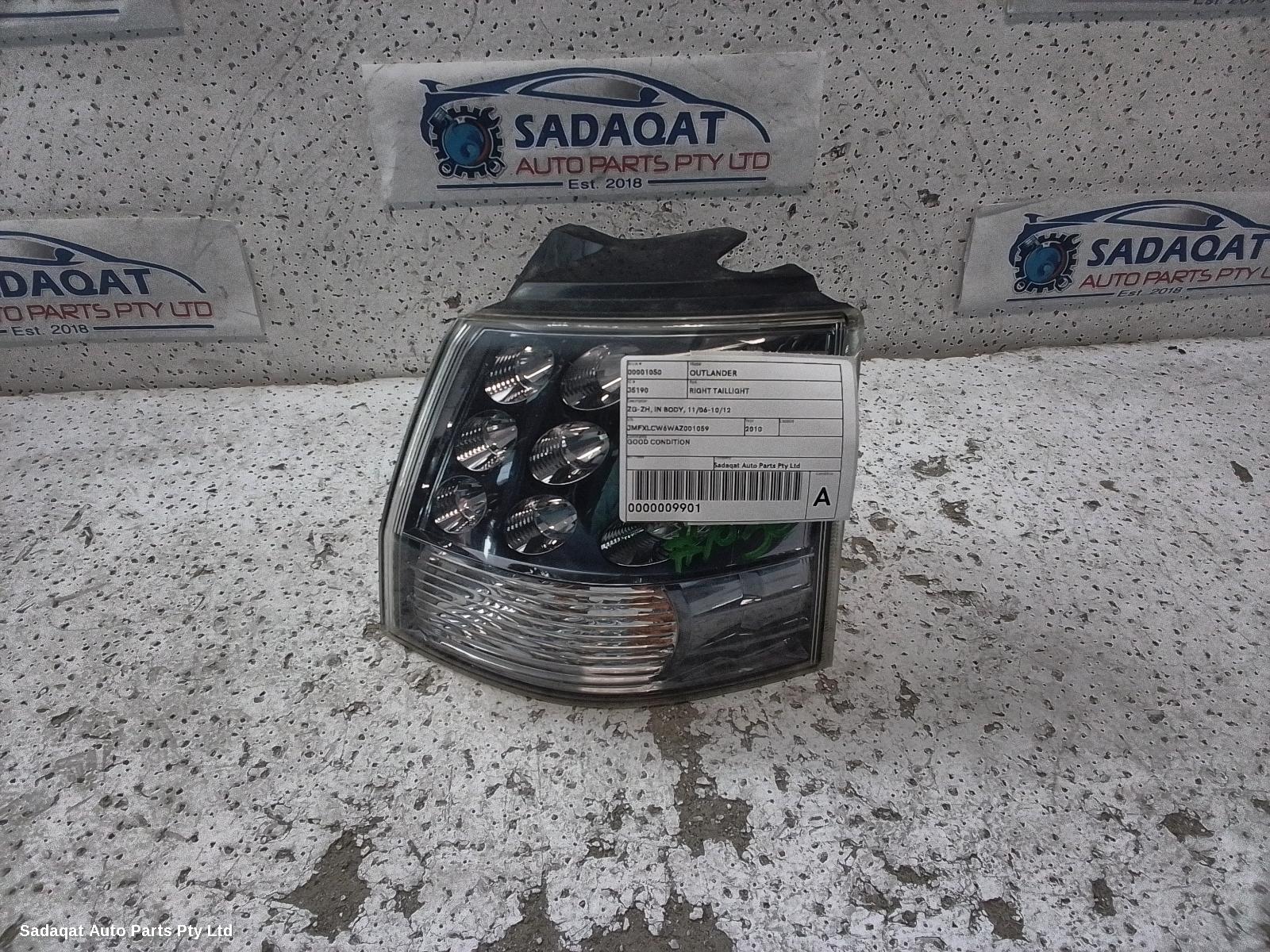 Mitsubishi Outlander Right Taillight