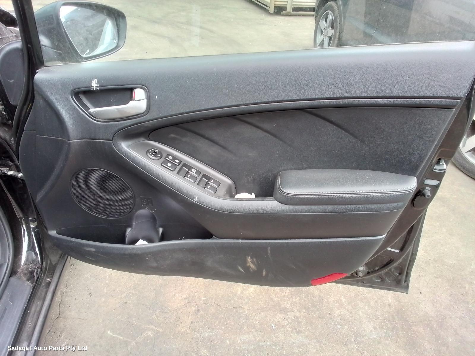 Kia Cerato Right Front Door