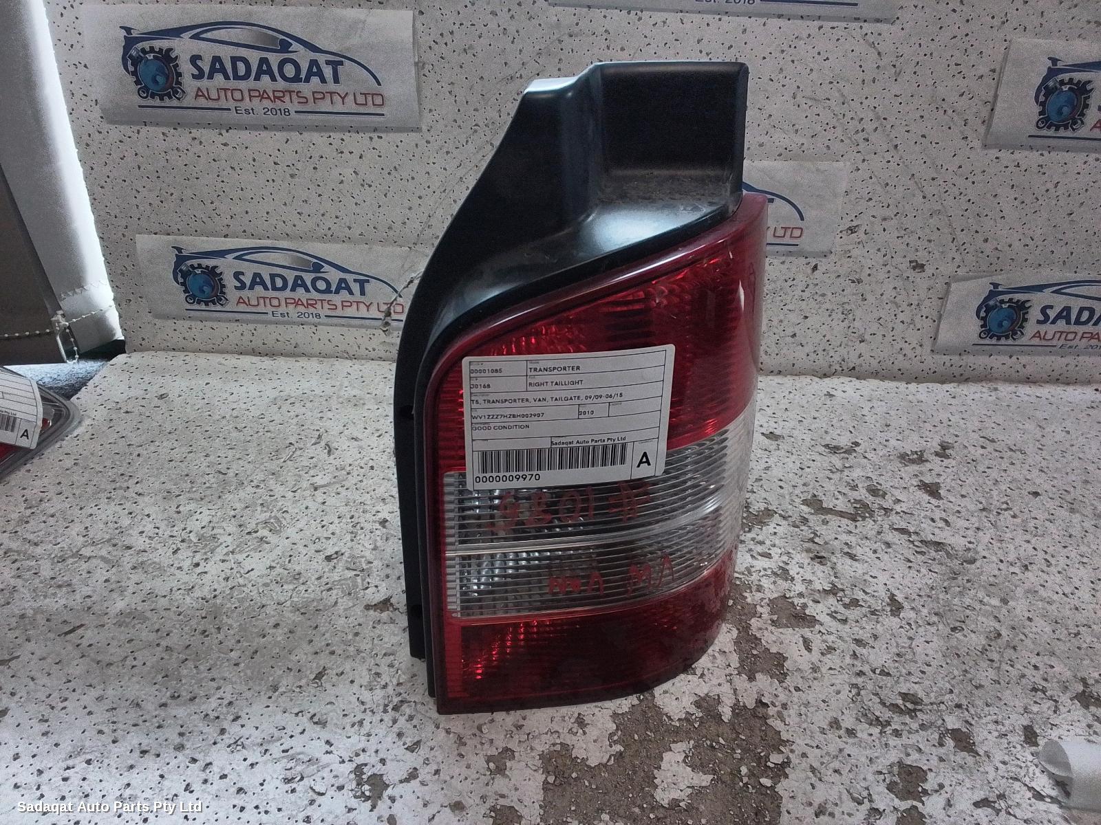 Volkswagen Transporter Right Taillight