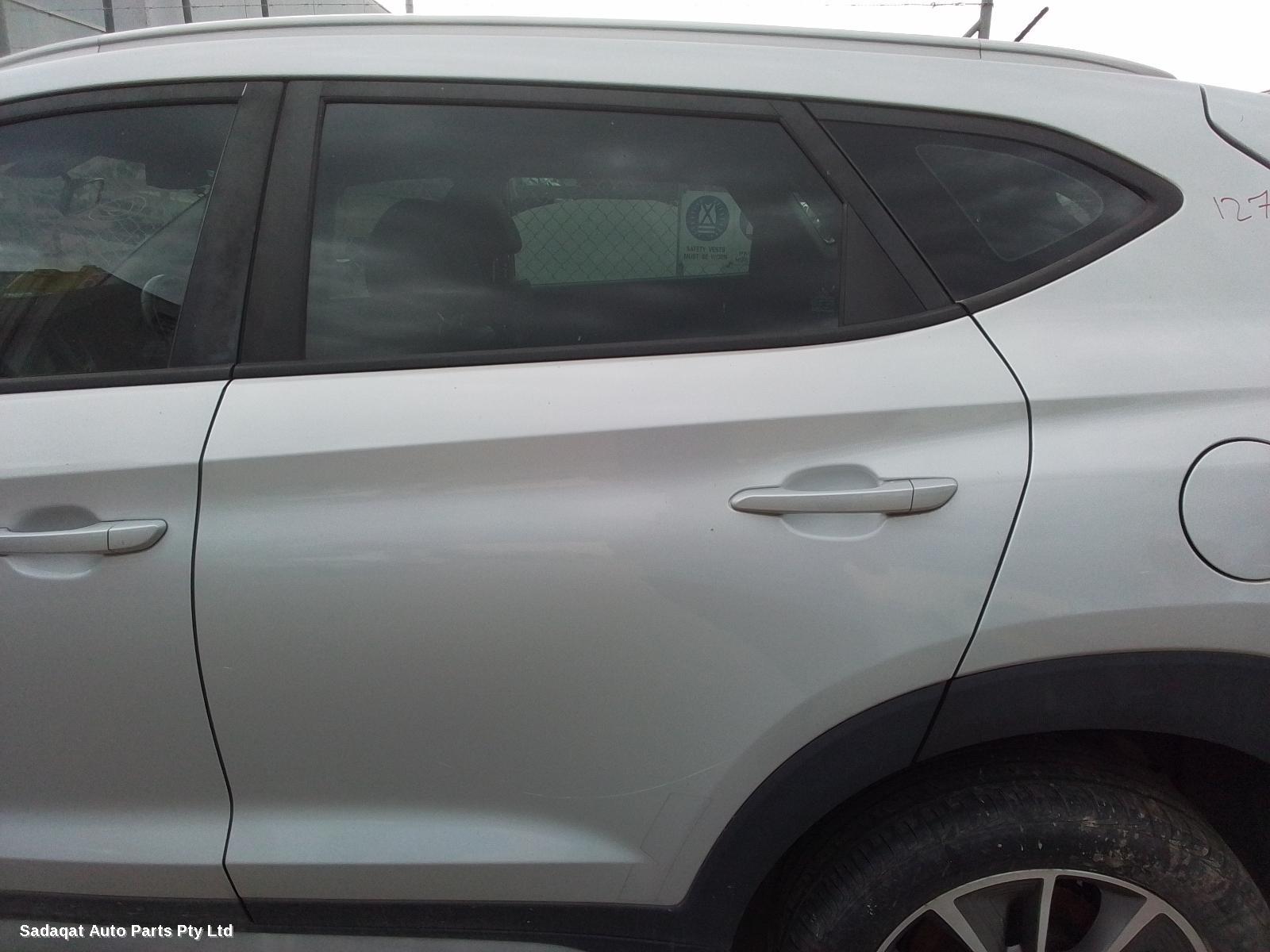 Hyundai Tucson Right Guard