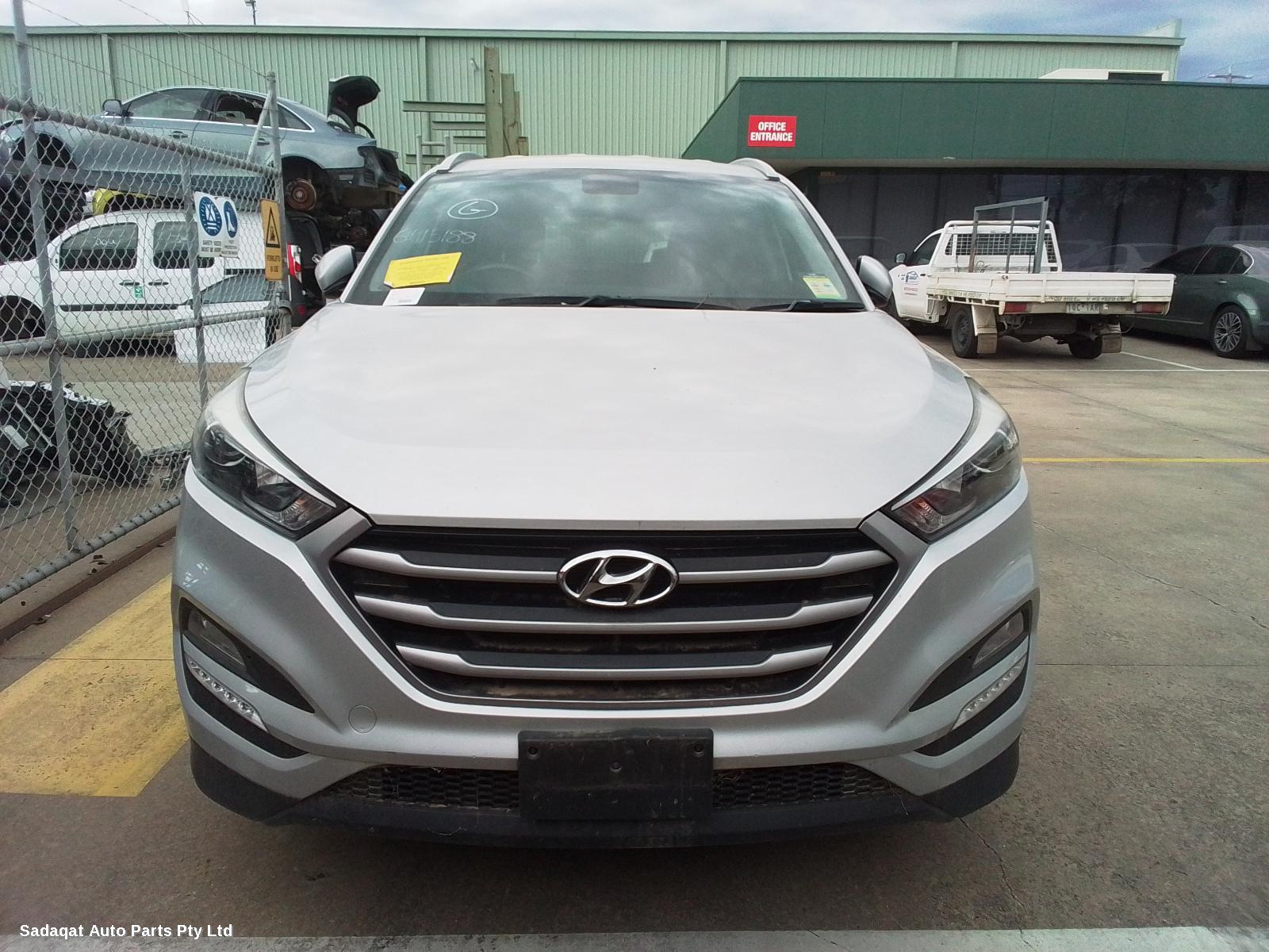 Hyundai Tucson Right Guard