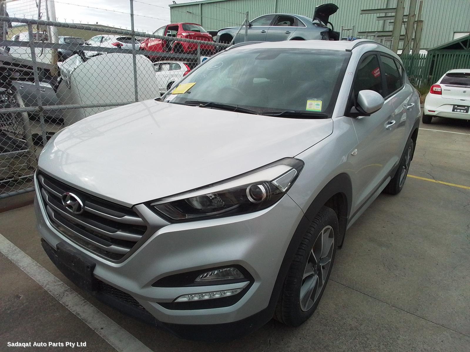 Hyundai Tucson Right Guard