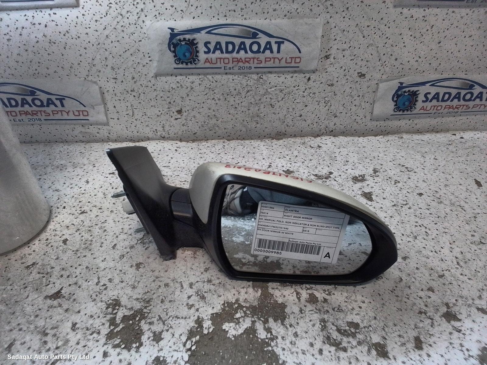 Hyundai Elantra Right Door Mirror