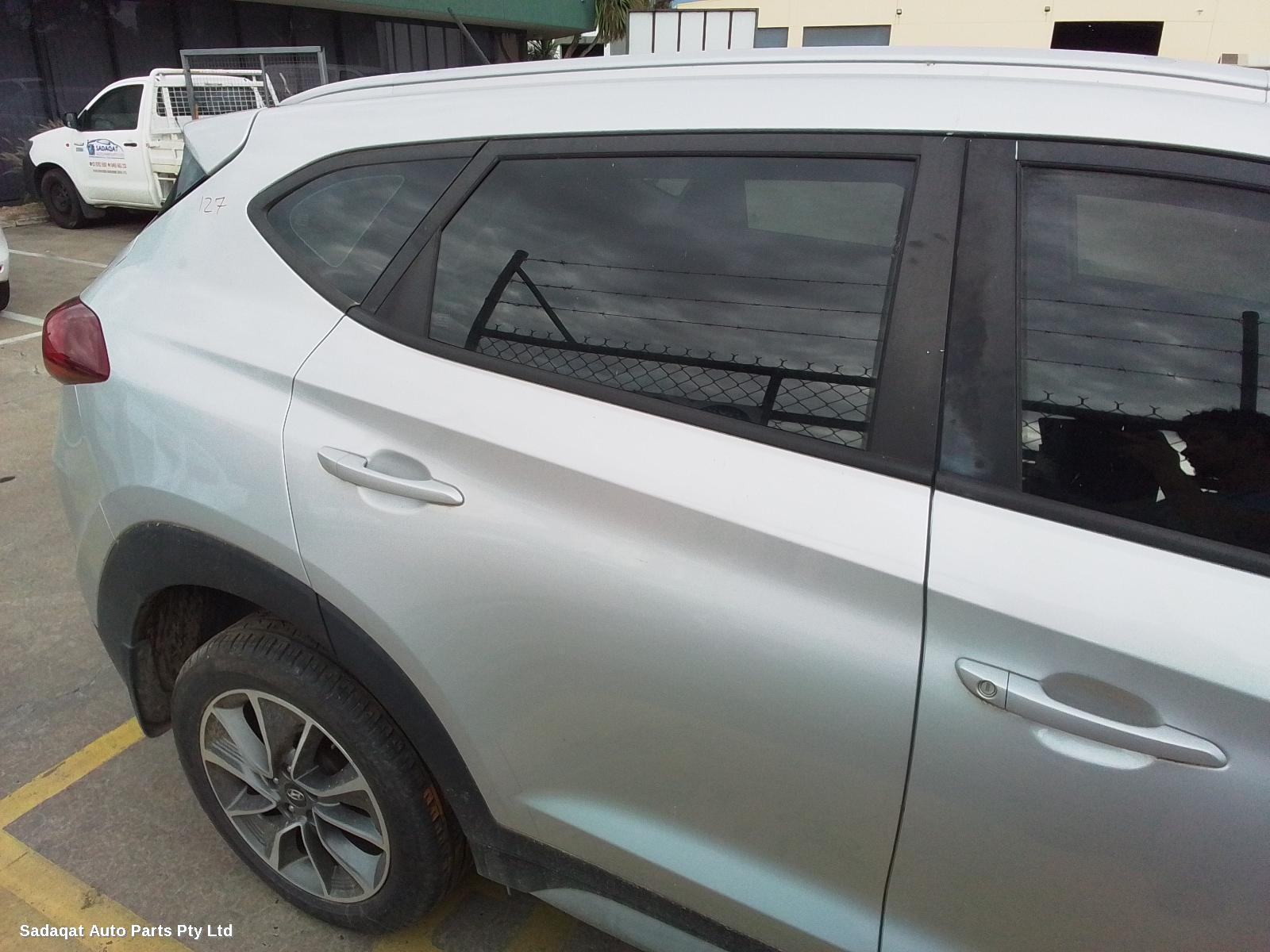 Hyundai Tucson Right Guard