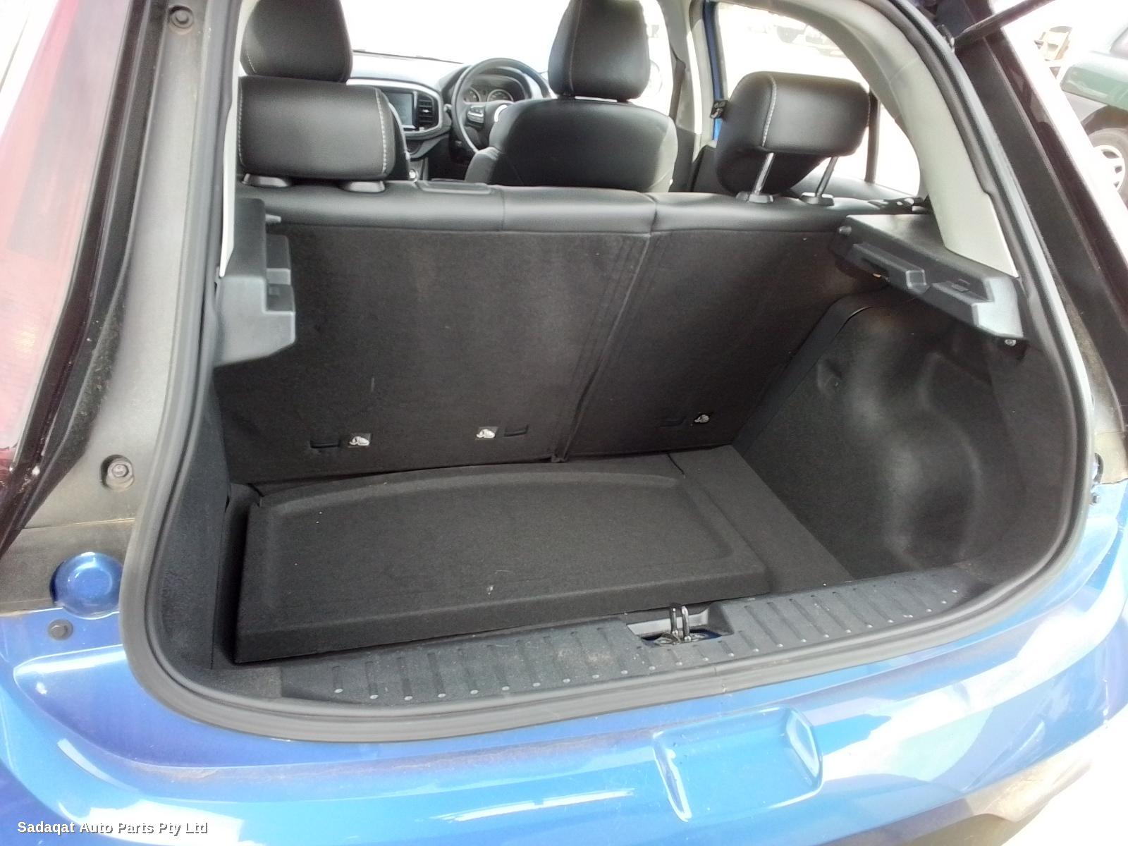 Mg Mg3 Bootlid/tailgate