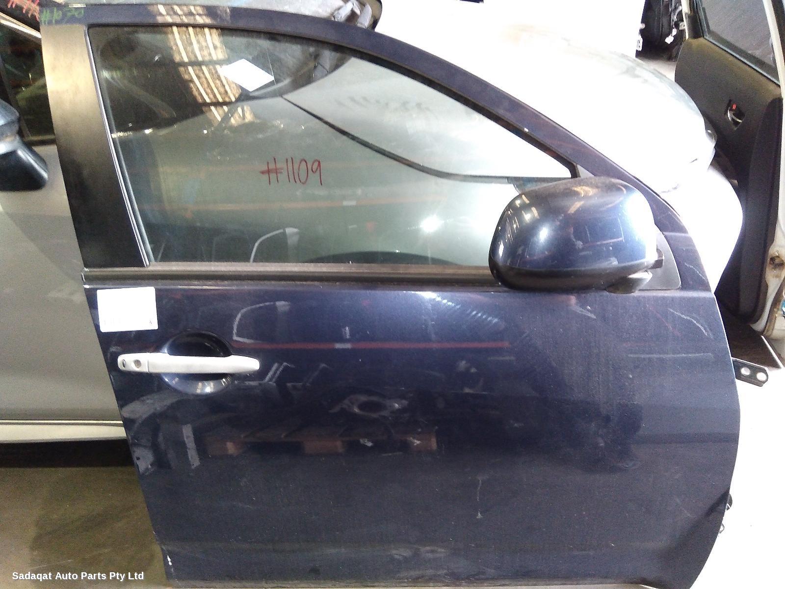 Mitsubishi Outlander Right Front Door