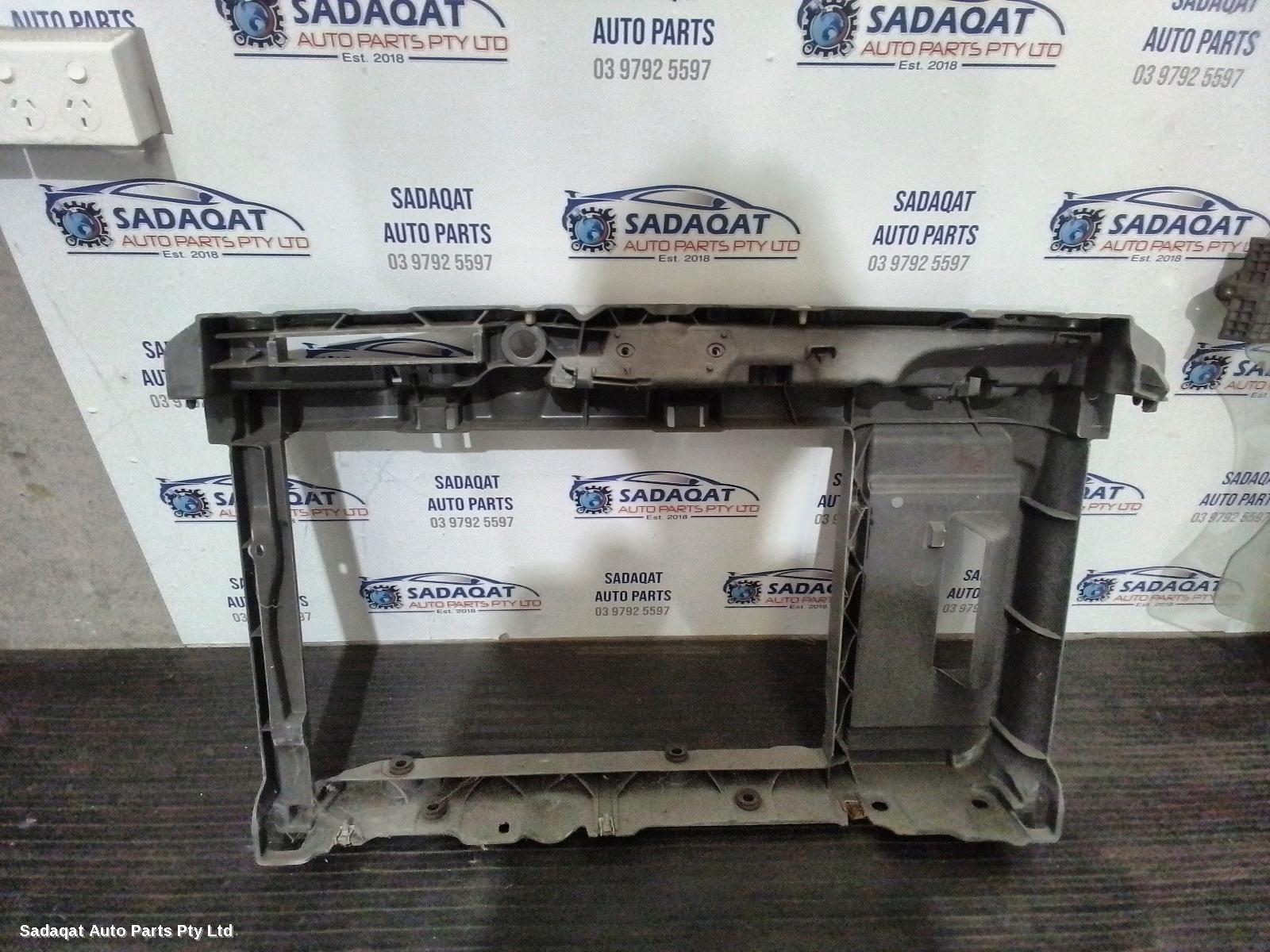 Peugeot 208 Radiator Support