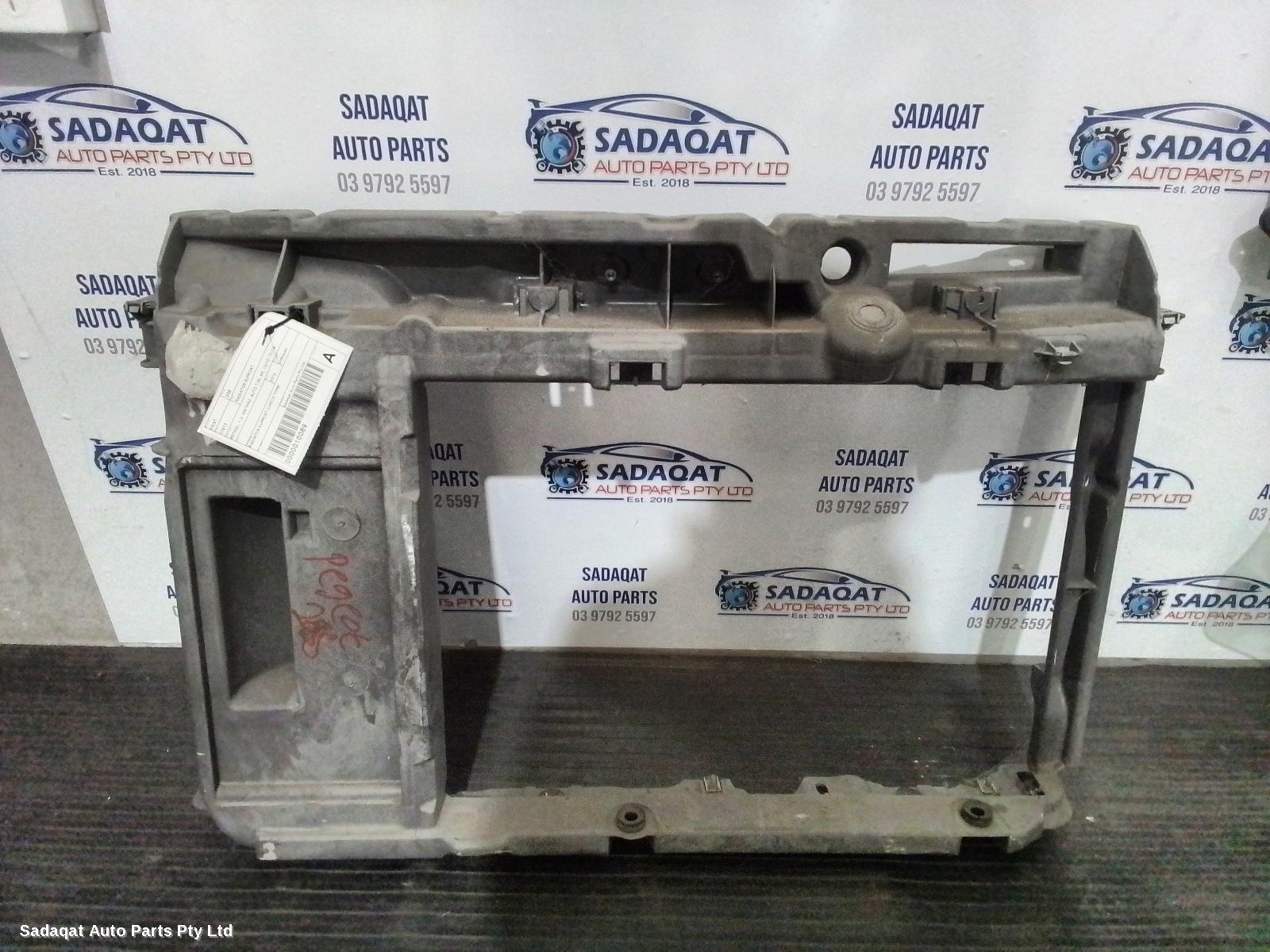 Peugeot 208 Radiator Support