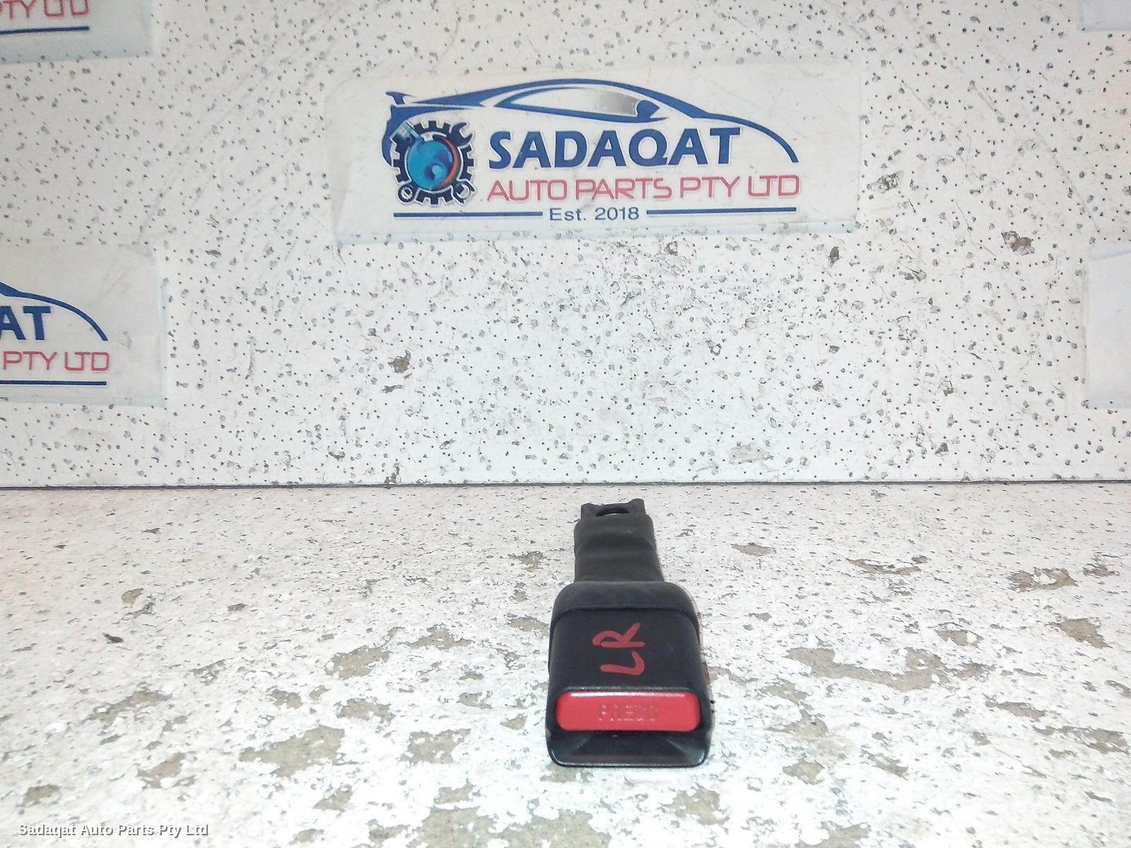 Mitsubishi Outlander Seatbelt/stalk