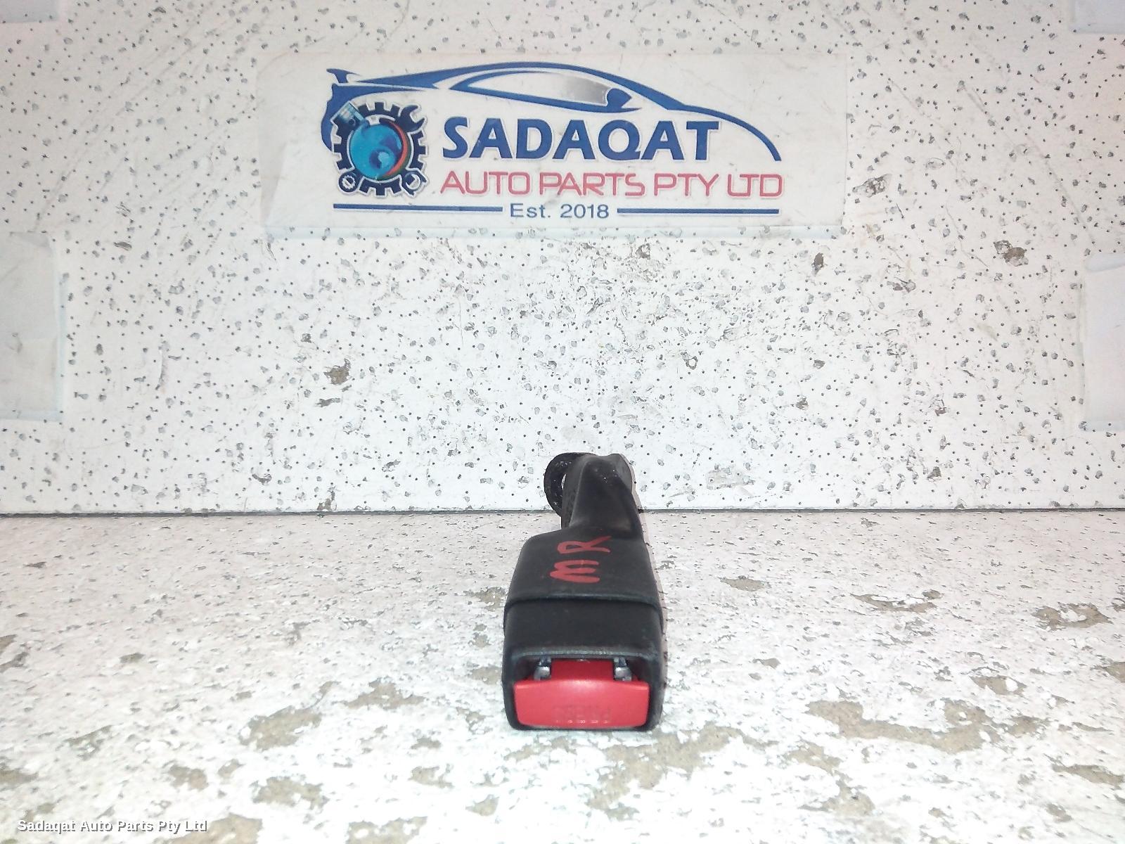 Mitsubishi Outlander Seatbelt/stalk