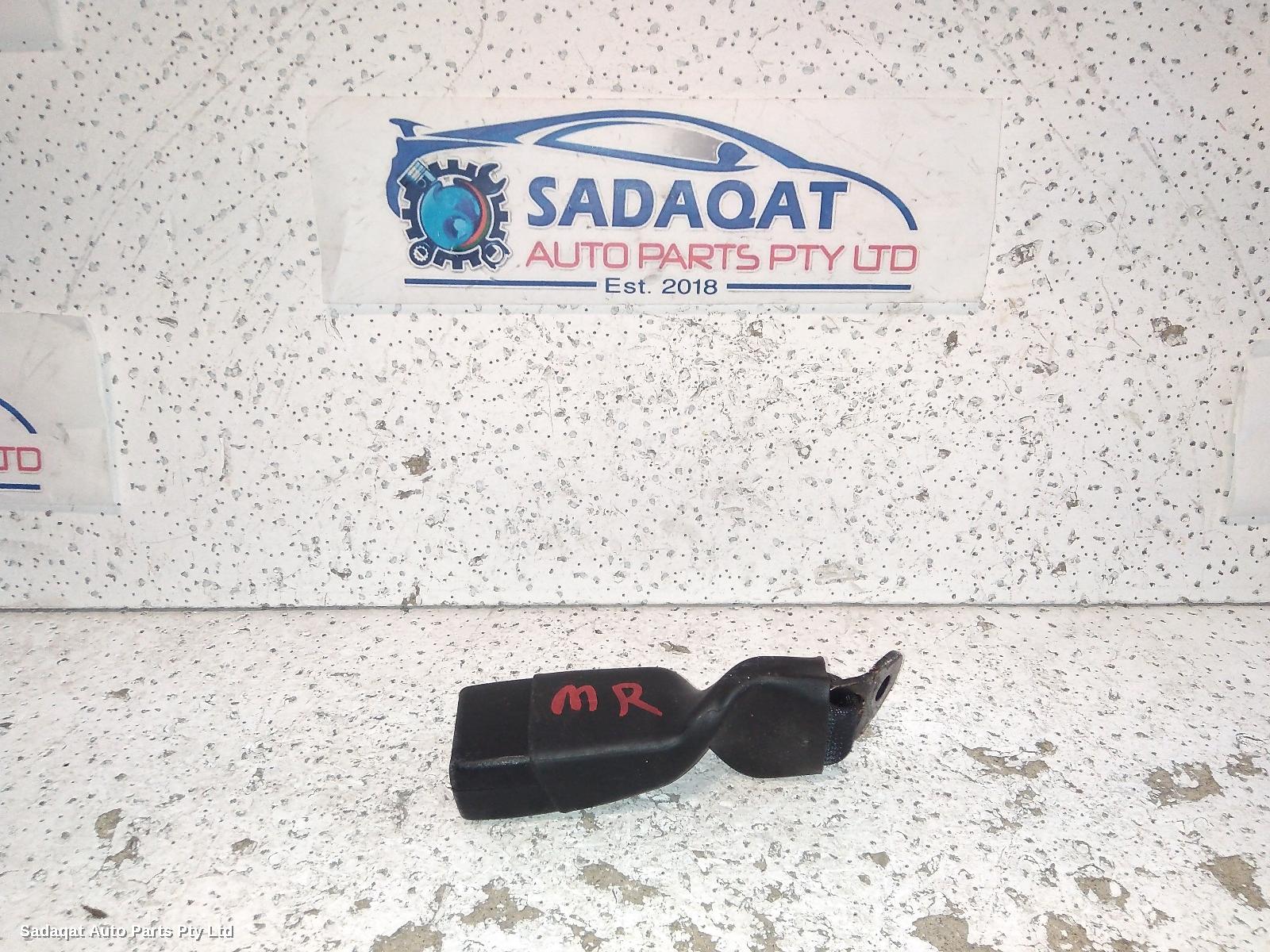 Mitsubishi Outlander Seatbelt/stalk