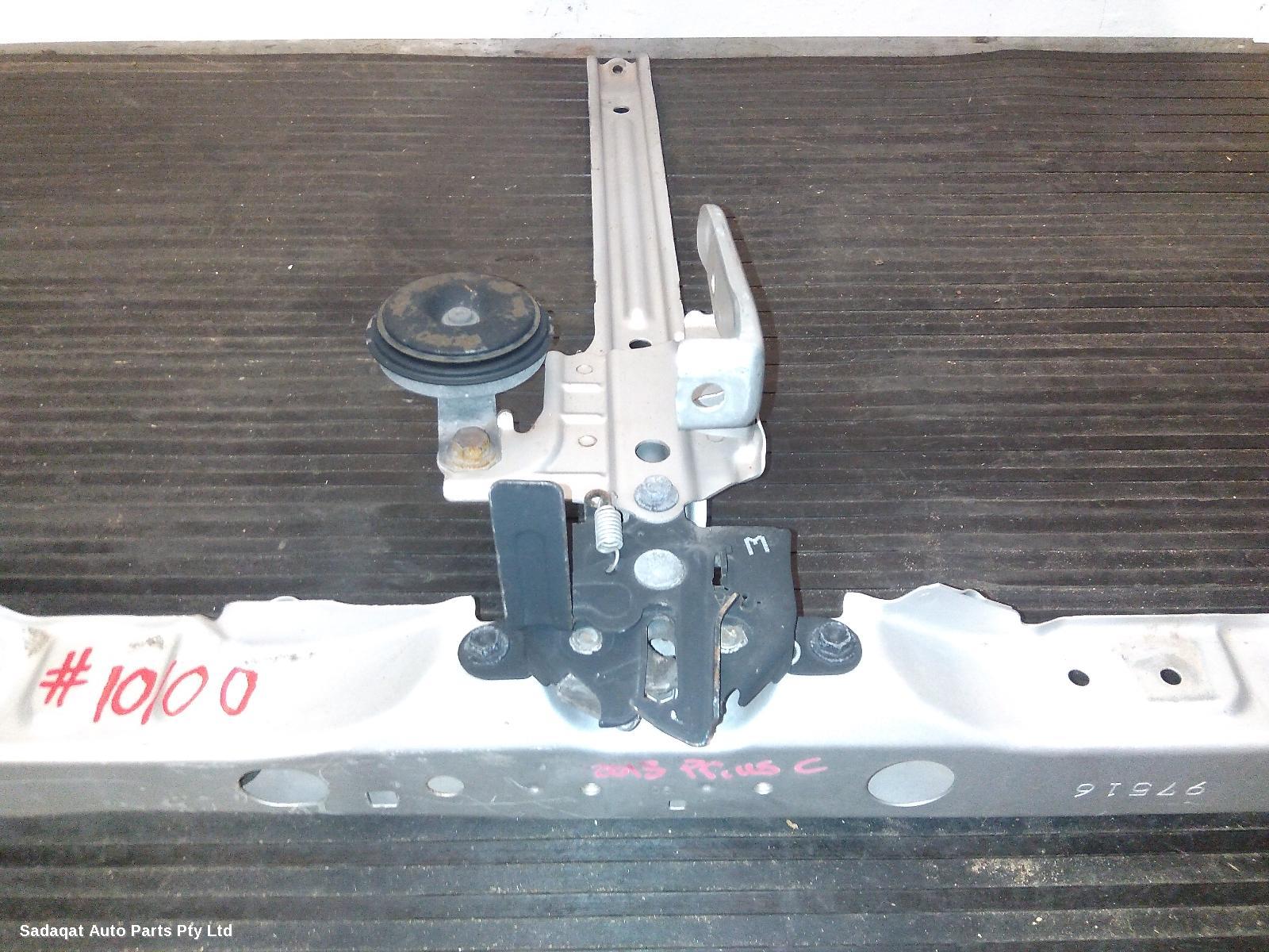 Toyota Prius Bonnet Lock/support