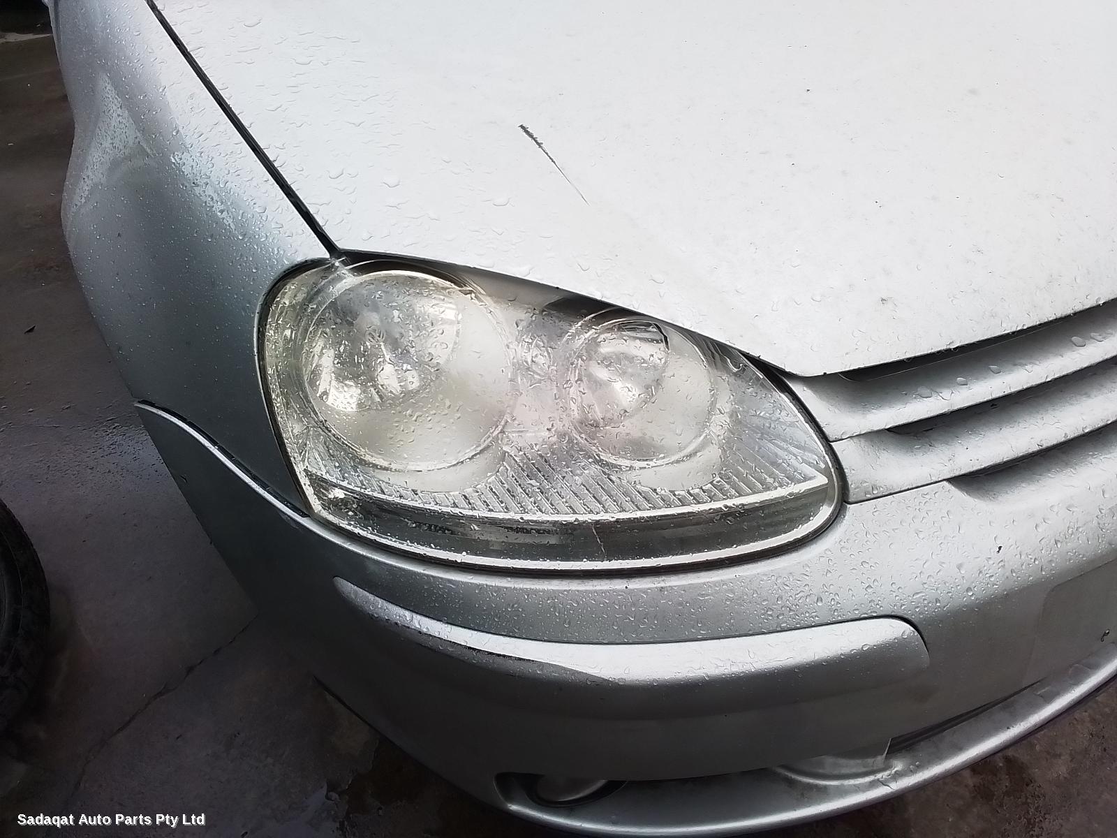 Volkswagen Golf Right Guard