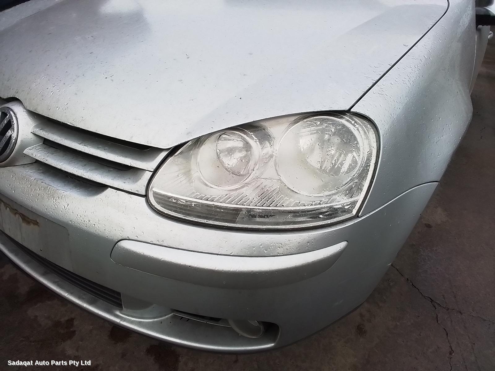 Volkswagen Golf Right Guard