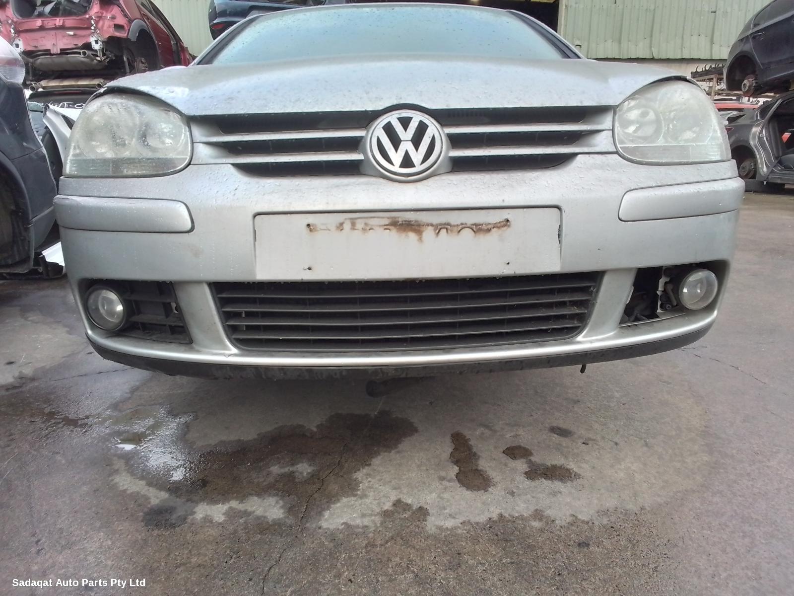 Volkswagen Golf Right Guard