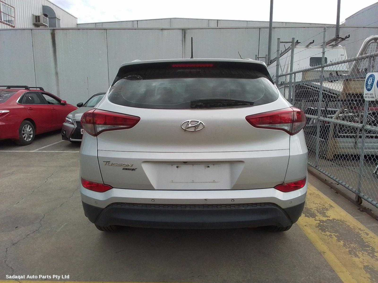 Hyundai Tucson Right Guard