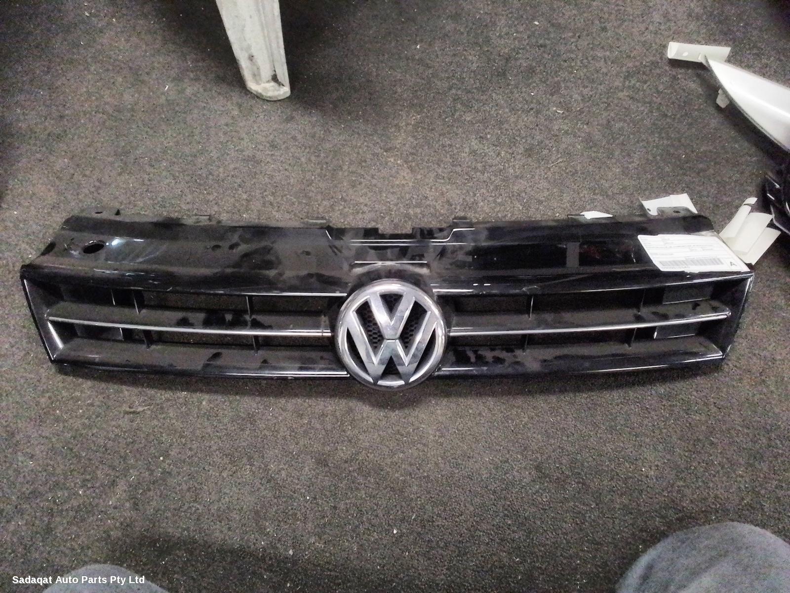 Volkswagen Polo Grille