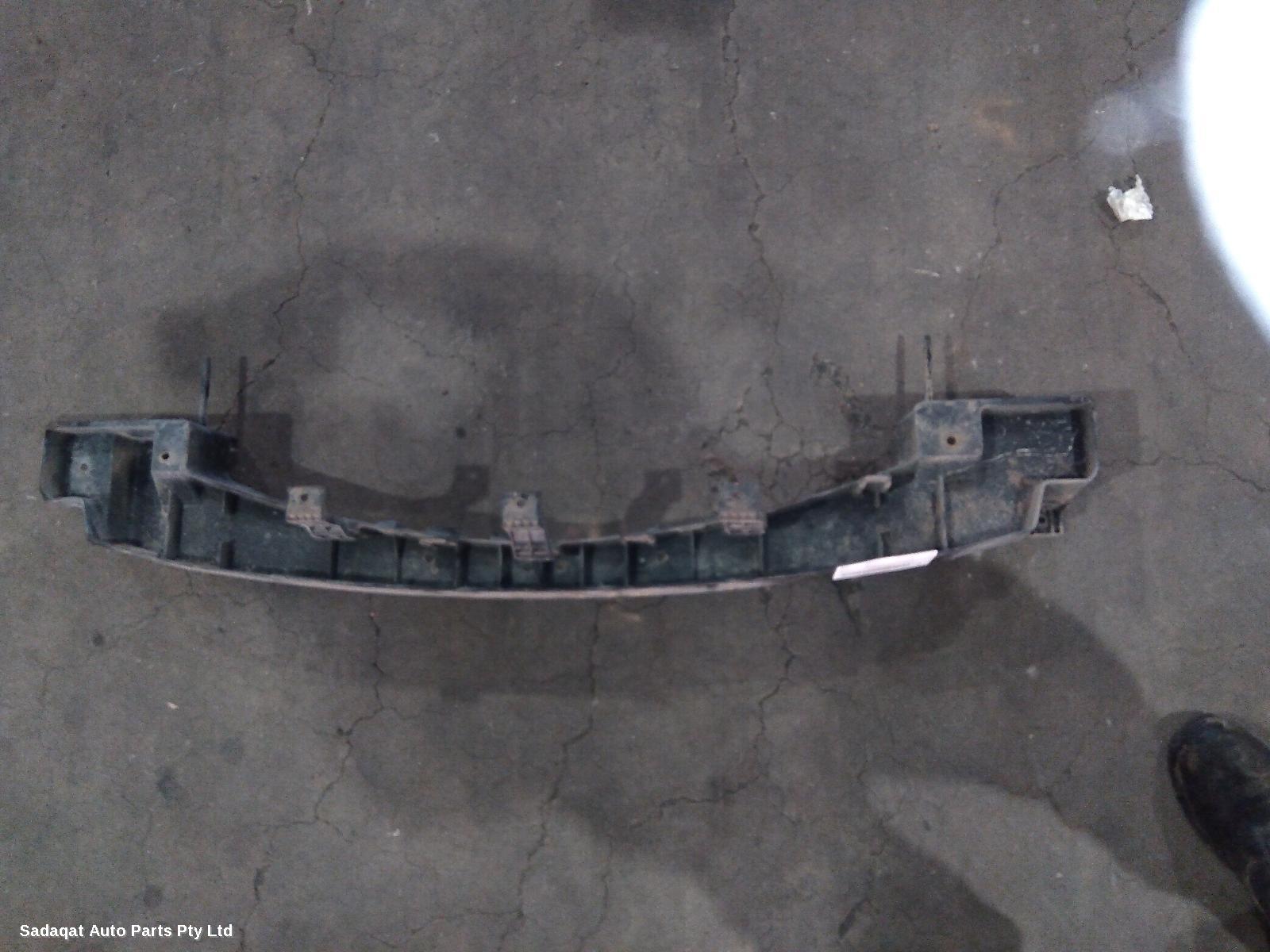 Hyundai Tucson R/bar Bracket/reinfo