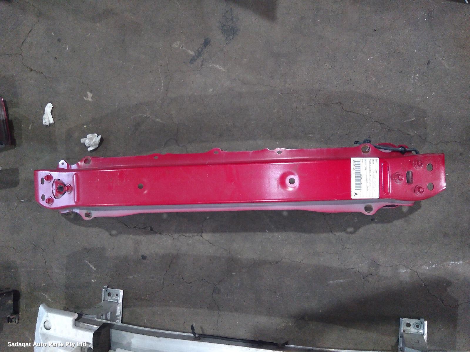 Toyota Yaris F/bar Reinforc/brack