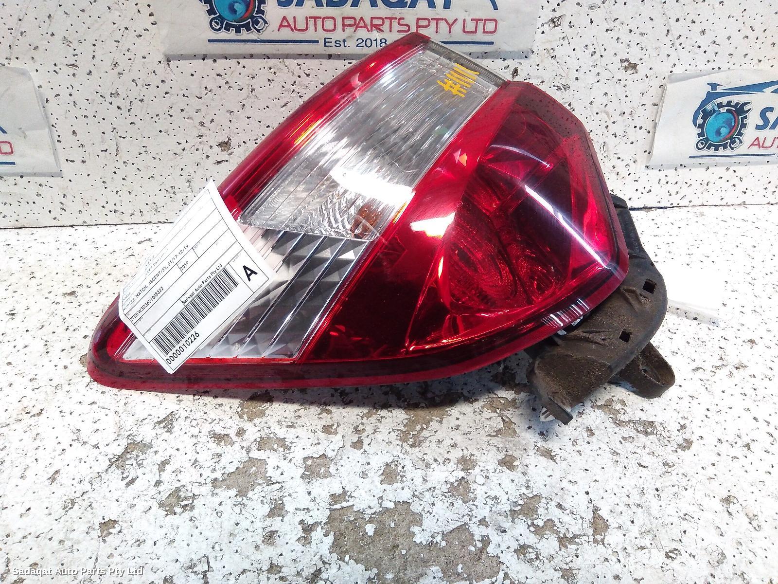 Toyota Yaris Left Taillight