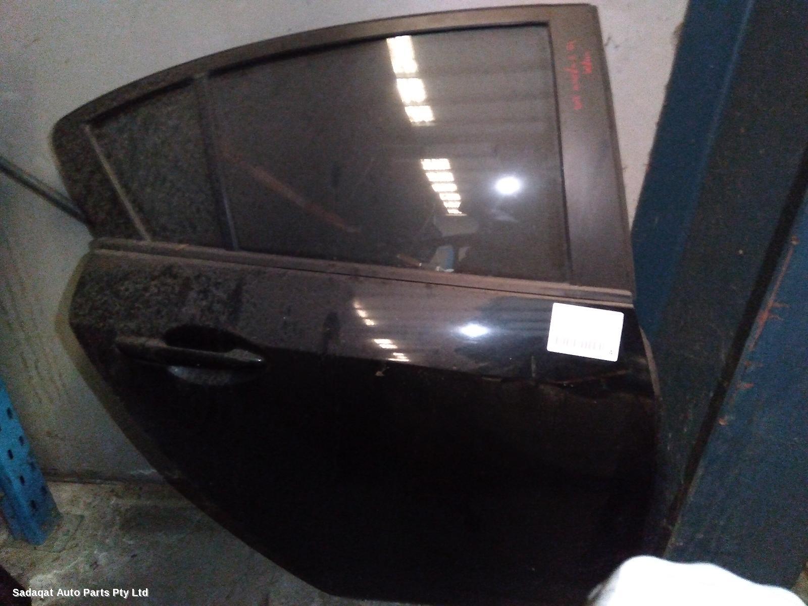Mazda 3 Right_rear_door_sliding